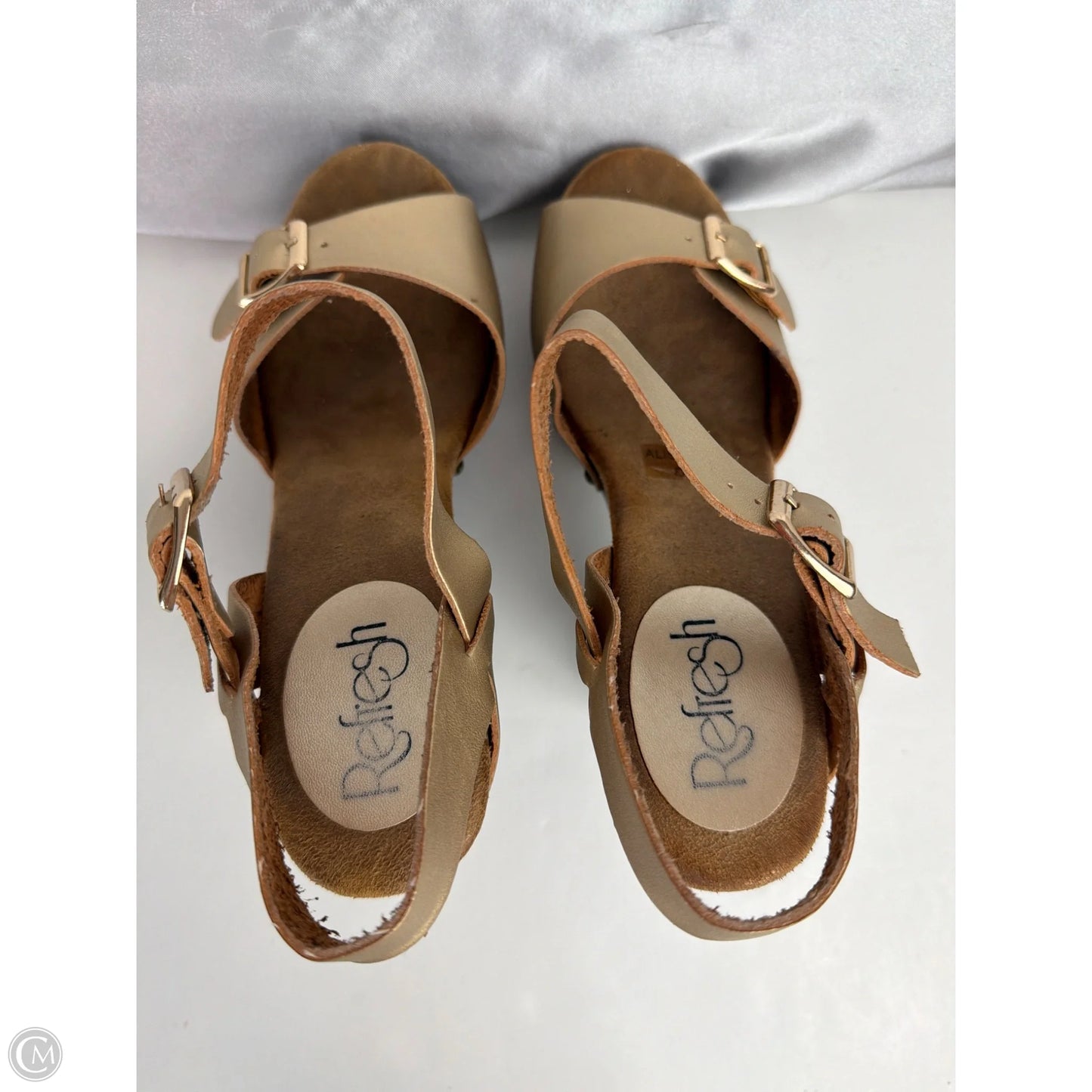 Sandals Heels Block By Refresh In Gold, Size: 8