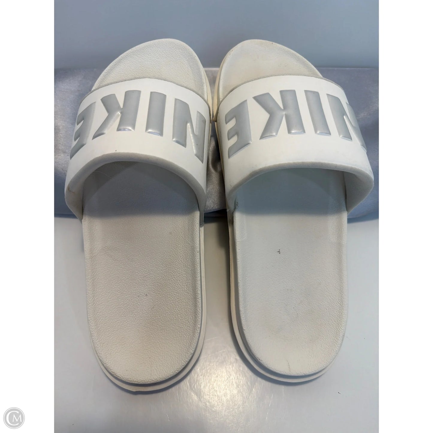 Sandals Flats By Nike In White, Size: 10