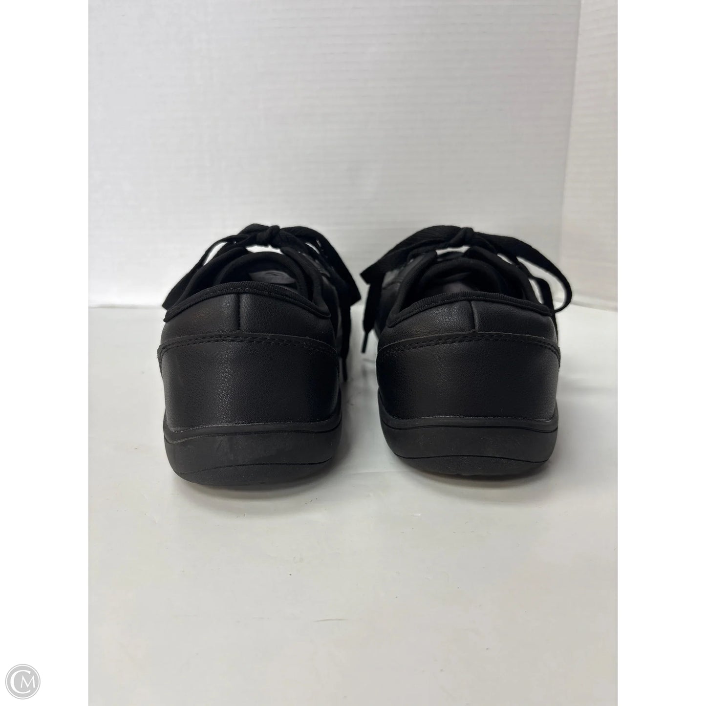 Shoes Sneakers By Clothes Mentor In Black, Size: 12