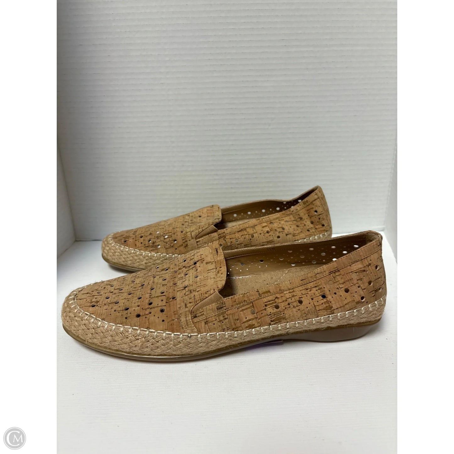 Shoes Flats By Vaneli In Beige, Size: 11