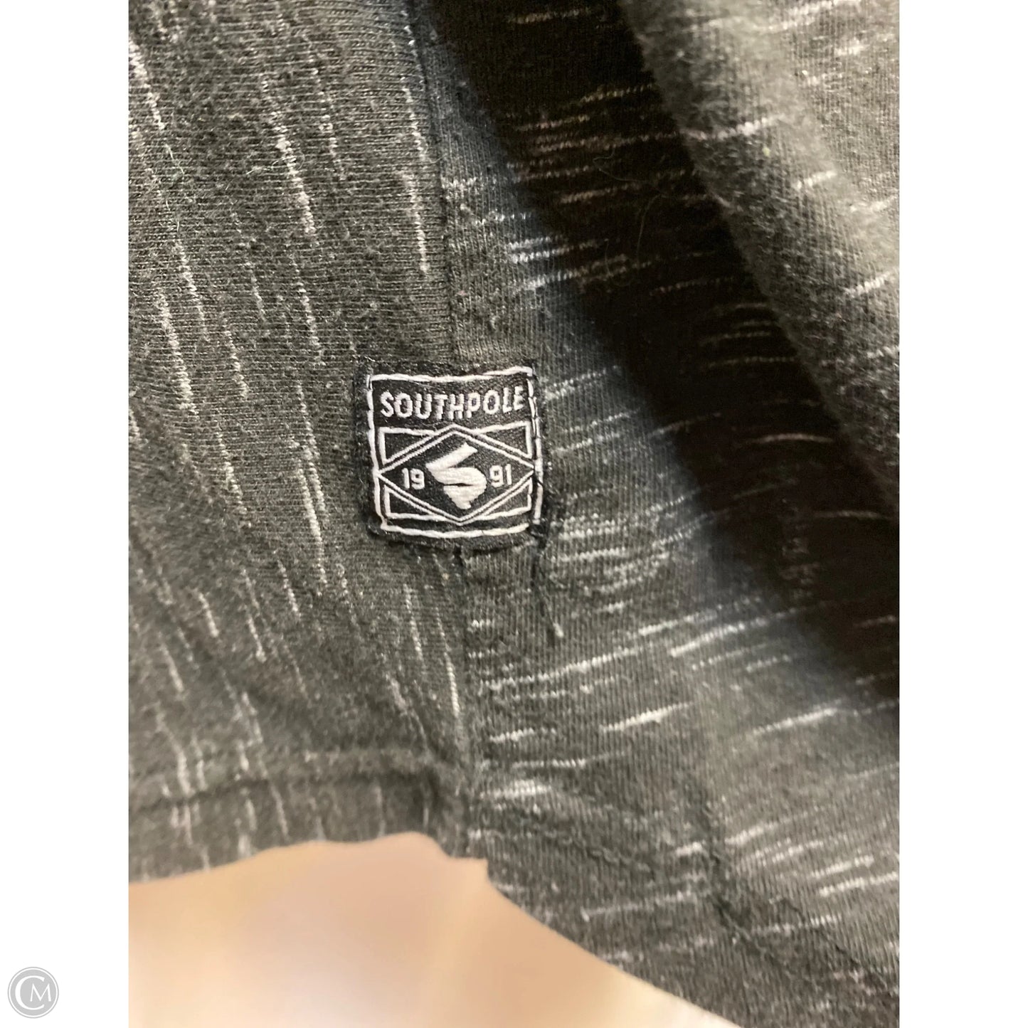 Top Short Sleeve By Clothes Mentor In Black, Size: L