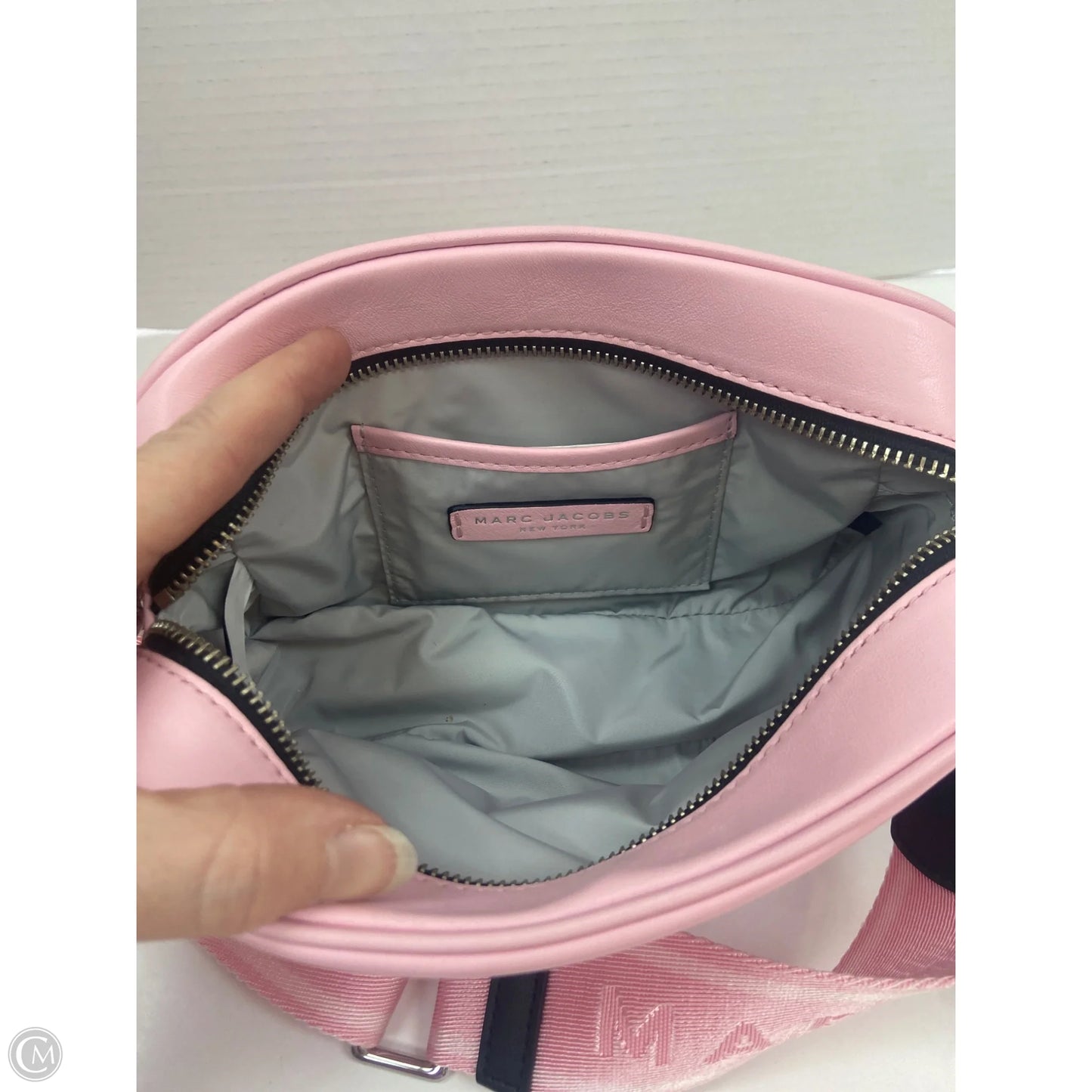Handbag Designer By Marc Jacobs, Size: Small