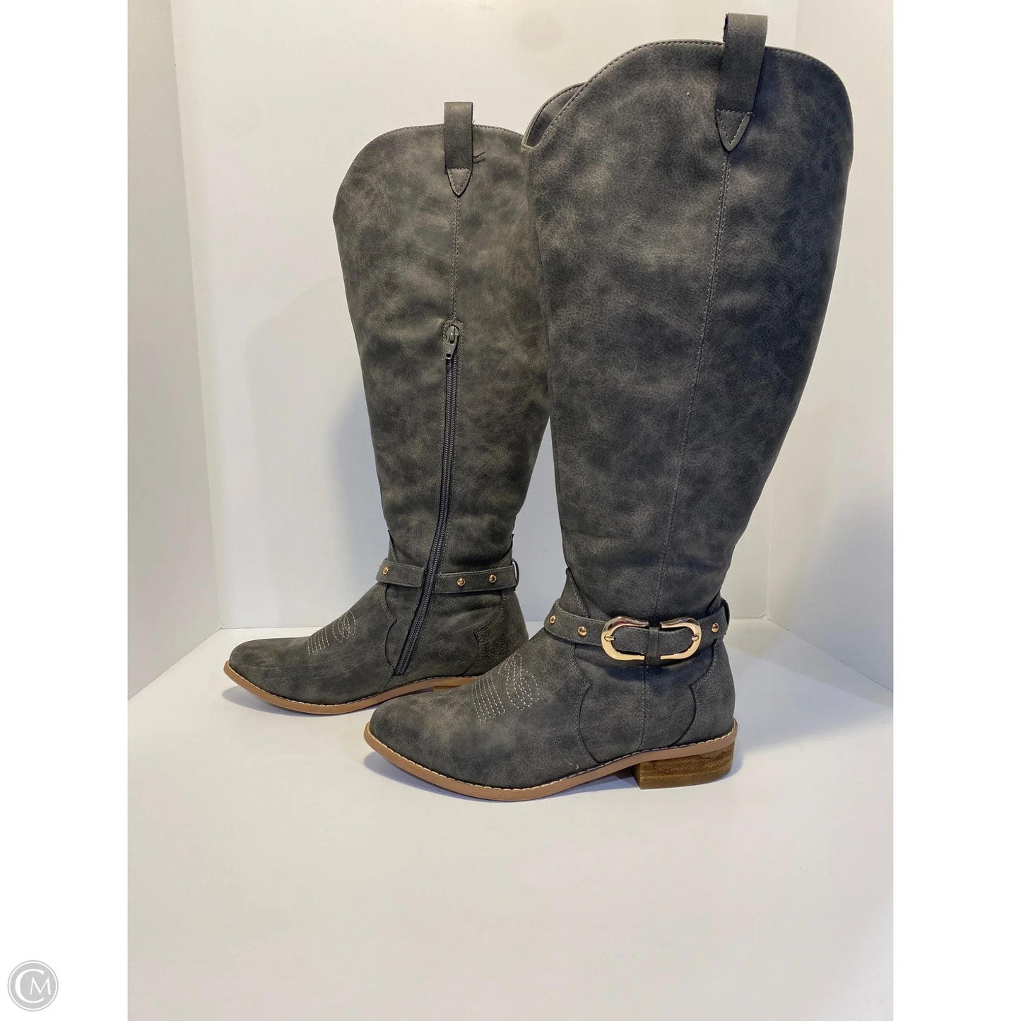 Boot's By Clothes Mentor In Grey, Size: 8