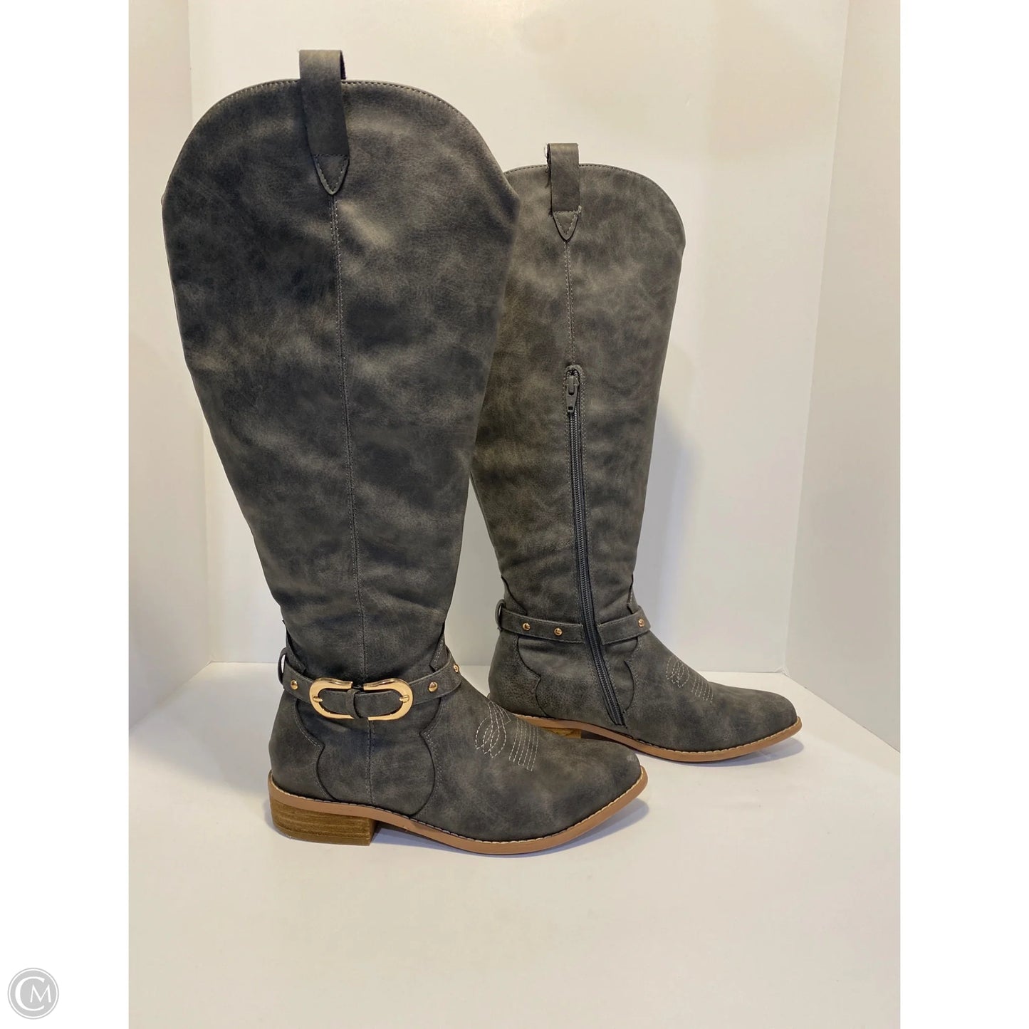 Boot's By Clothes Mentor In Grey, Size: 8