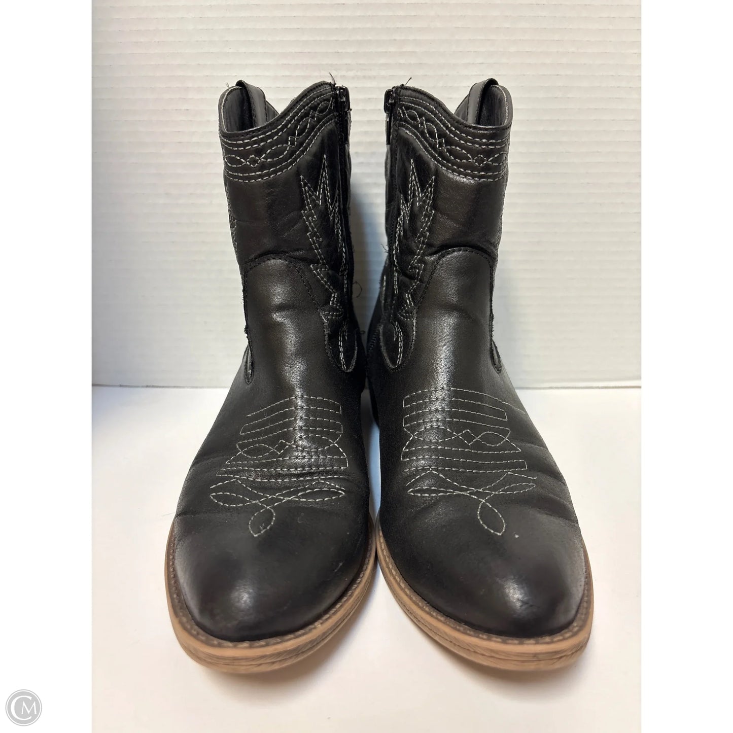 Boots Ankle Heels By Clothes Mentor In Black, Size: 8