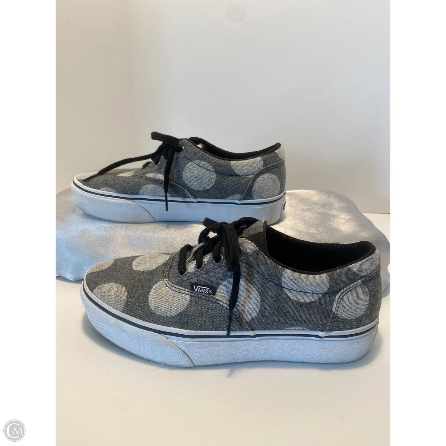 Shoes Sneakers By Vans In Grey, Size: 7.5