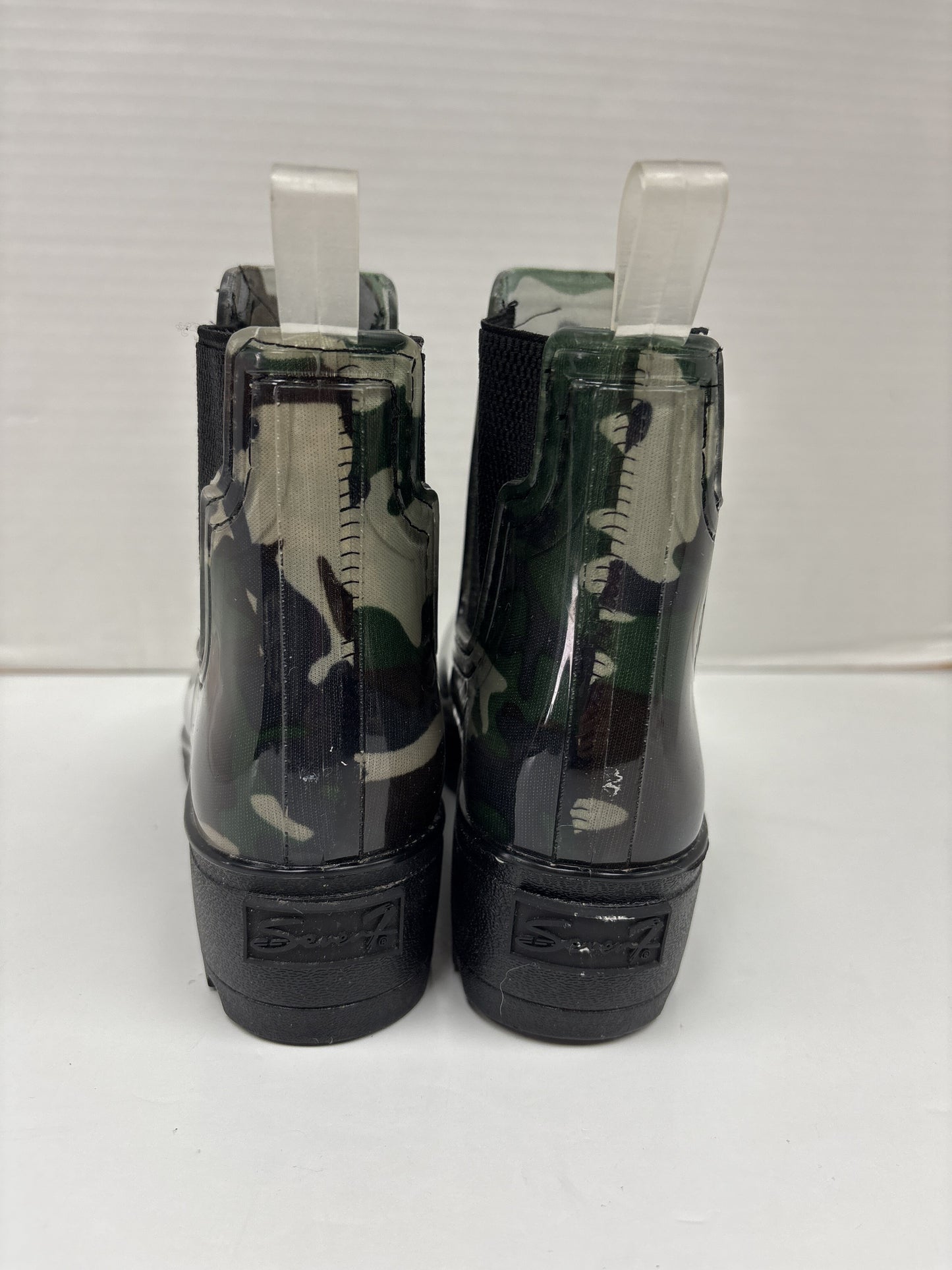 Boots Rain By Cmf Size: 7