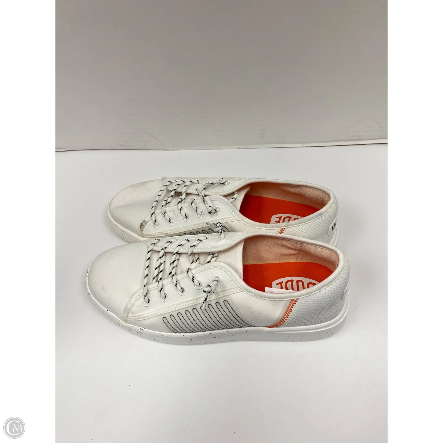 Shoes Flats By Hey Dude In White, Size: 10