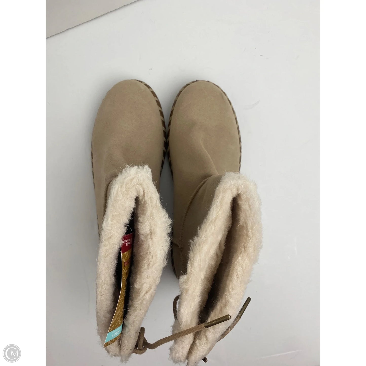 Boots Ankle Flats By Muk Luks In Cream, Size: 9