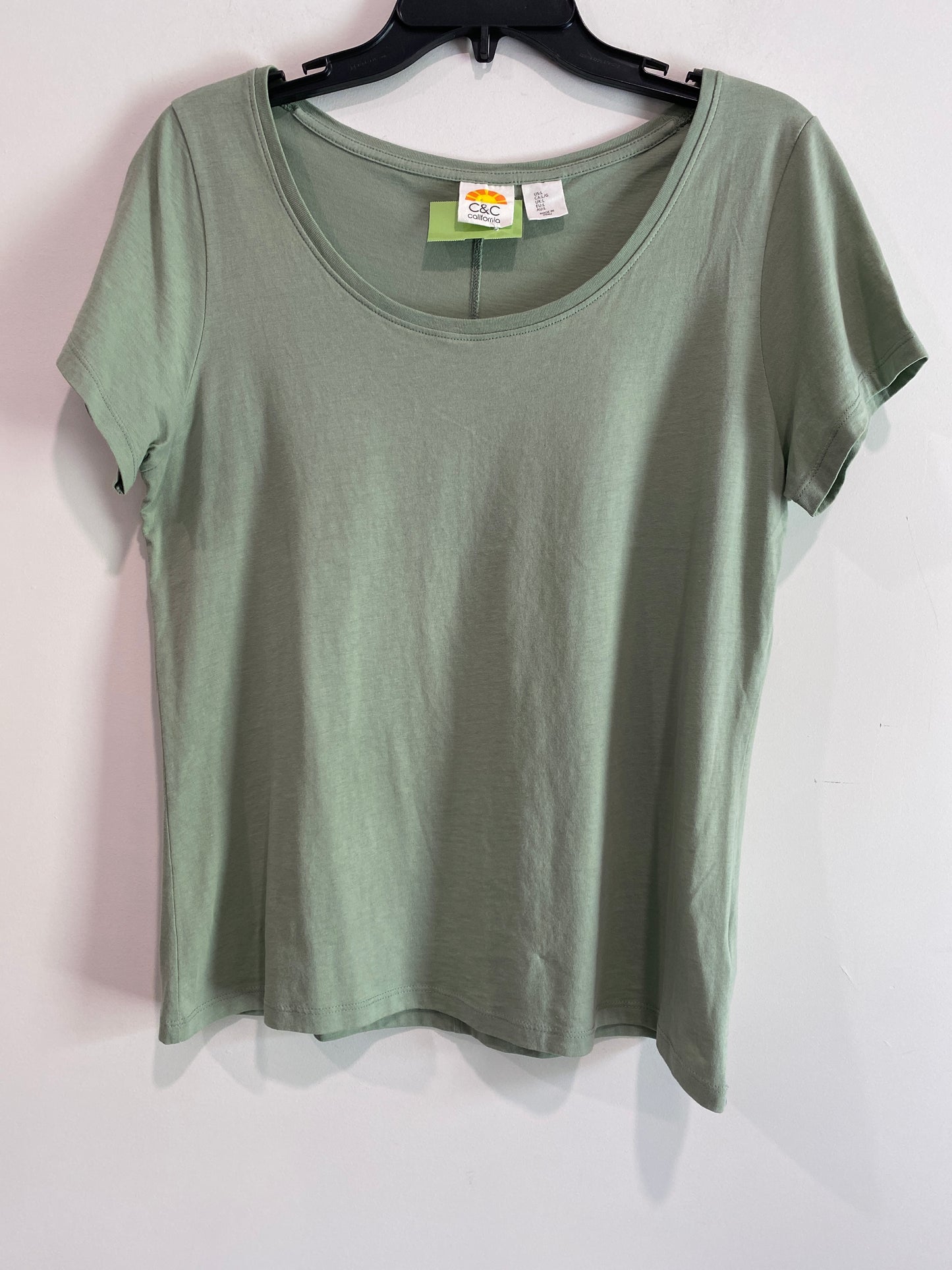 Top Short Sleeve By C And C Size: L