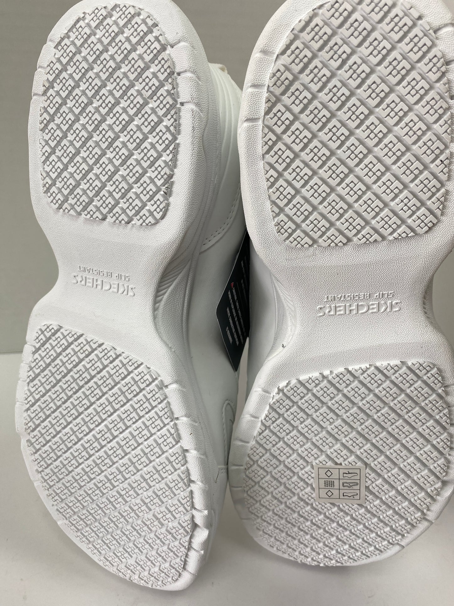 Shoes Athletic By Skechers Size: 12