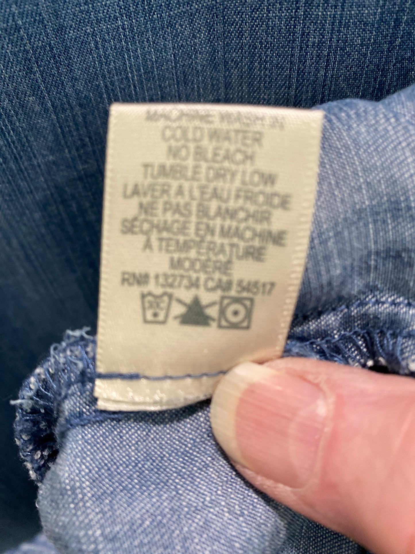 Top Long Sleeve By Cloth & Stone In Blue Denim, Size: S