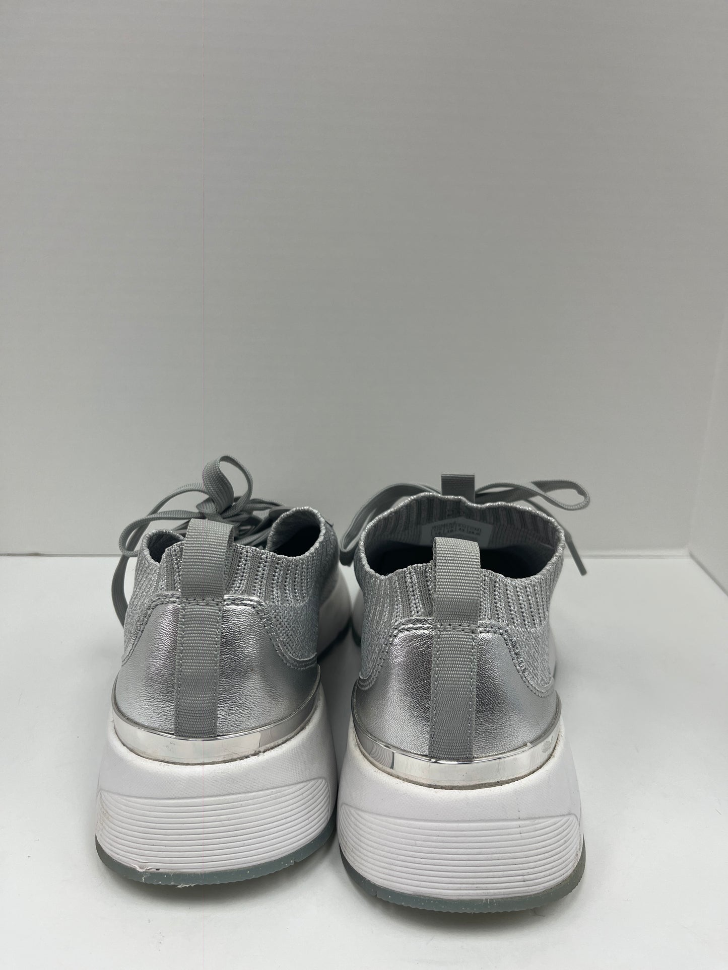 Shoes Athletic By Nurture Size: 12