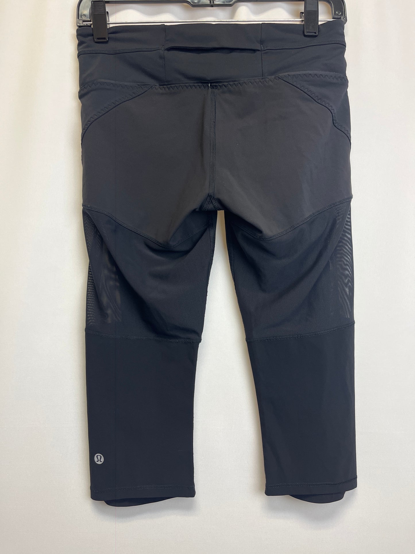 Athletic Leggings Capris By Lululemon Size: 6