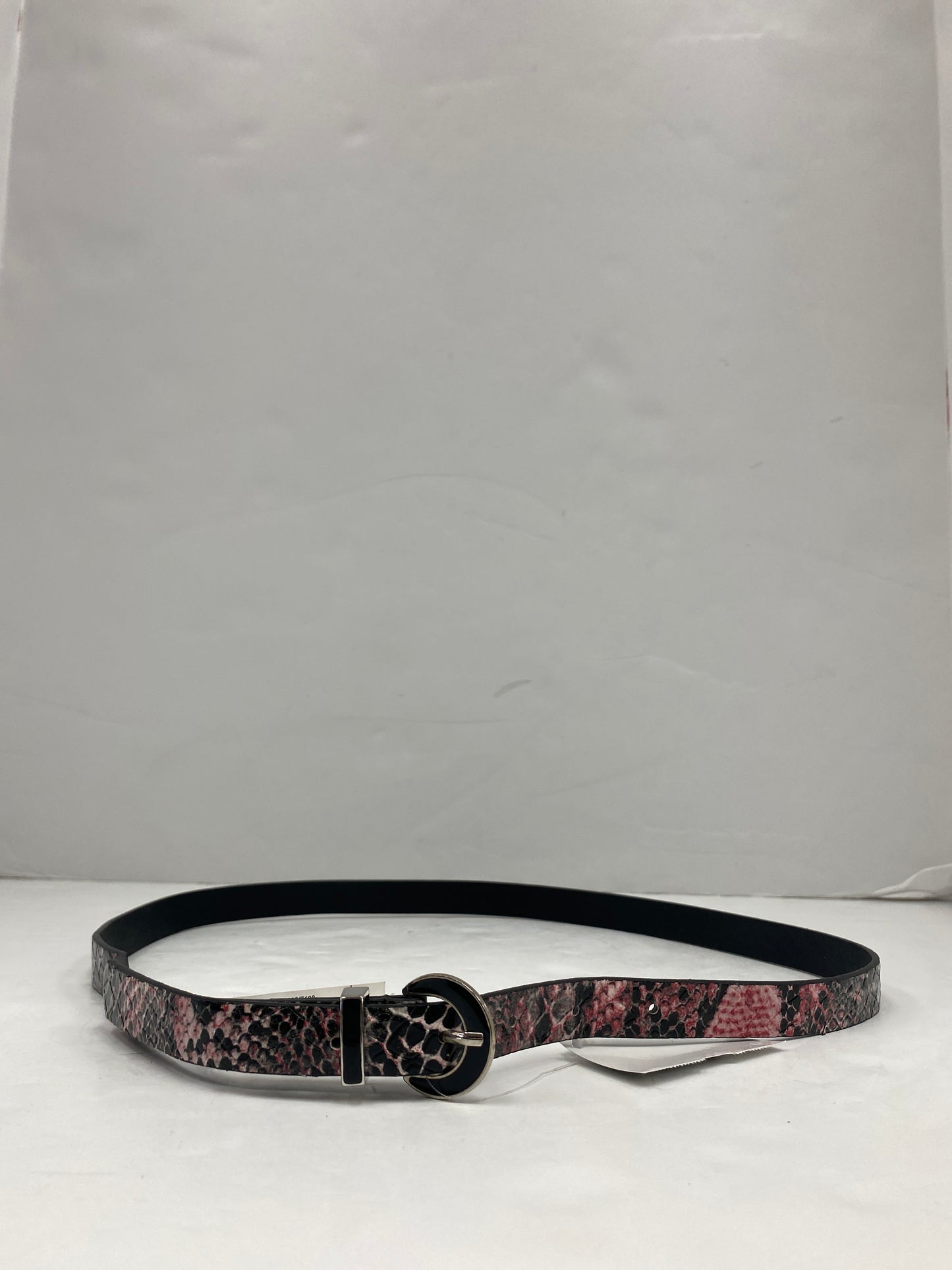 Belt By Kenneth Cole Size: Medium