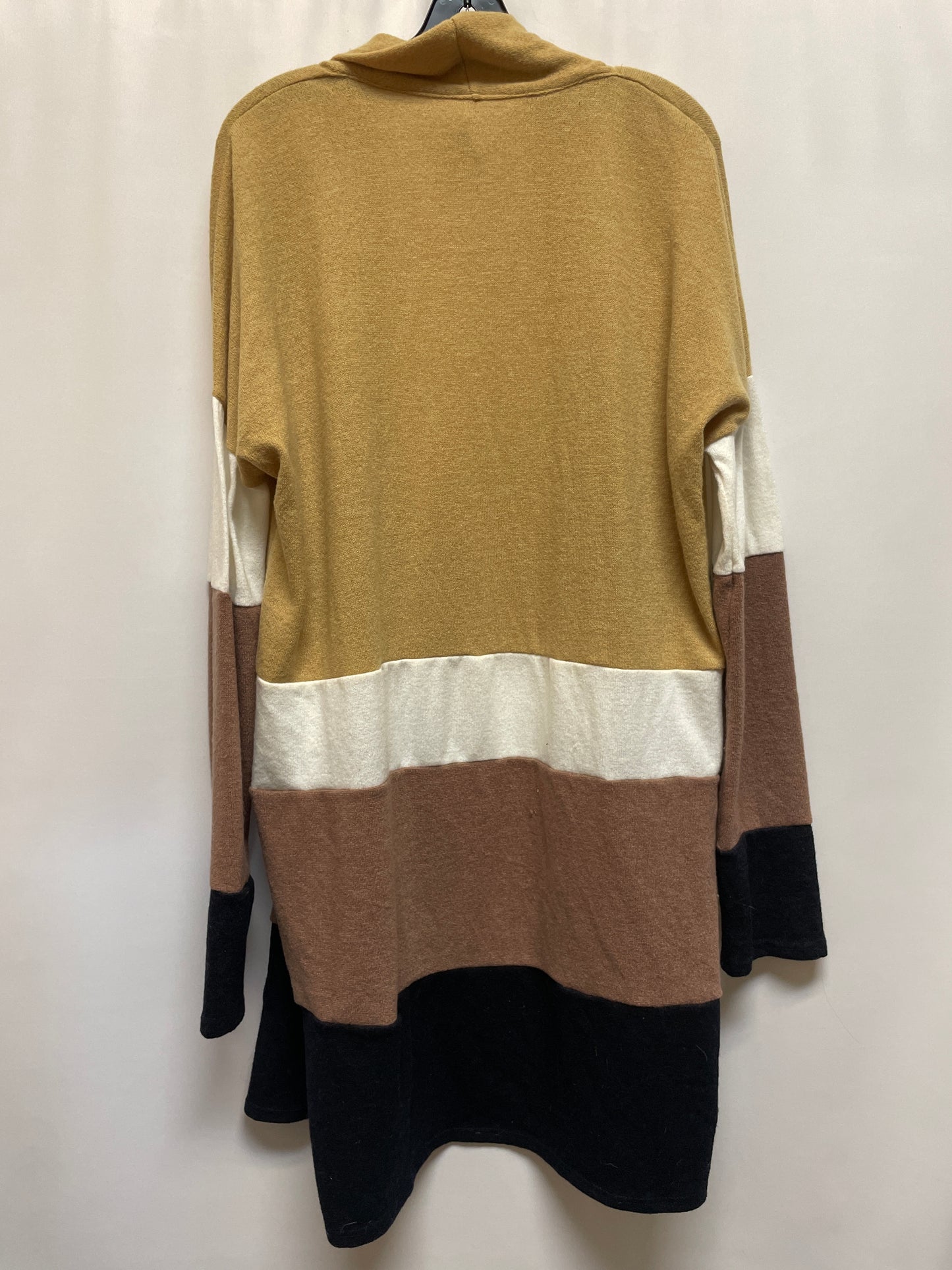 Cardigan By Clothes Mentor Size: 2x