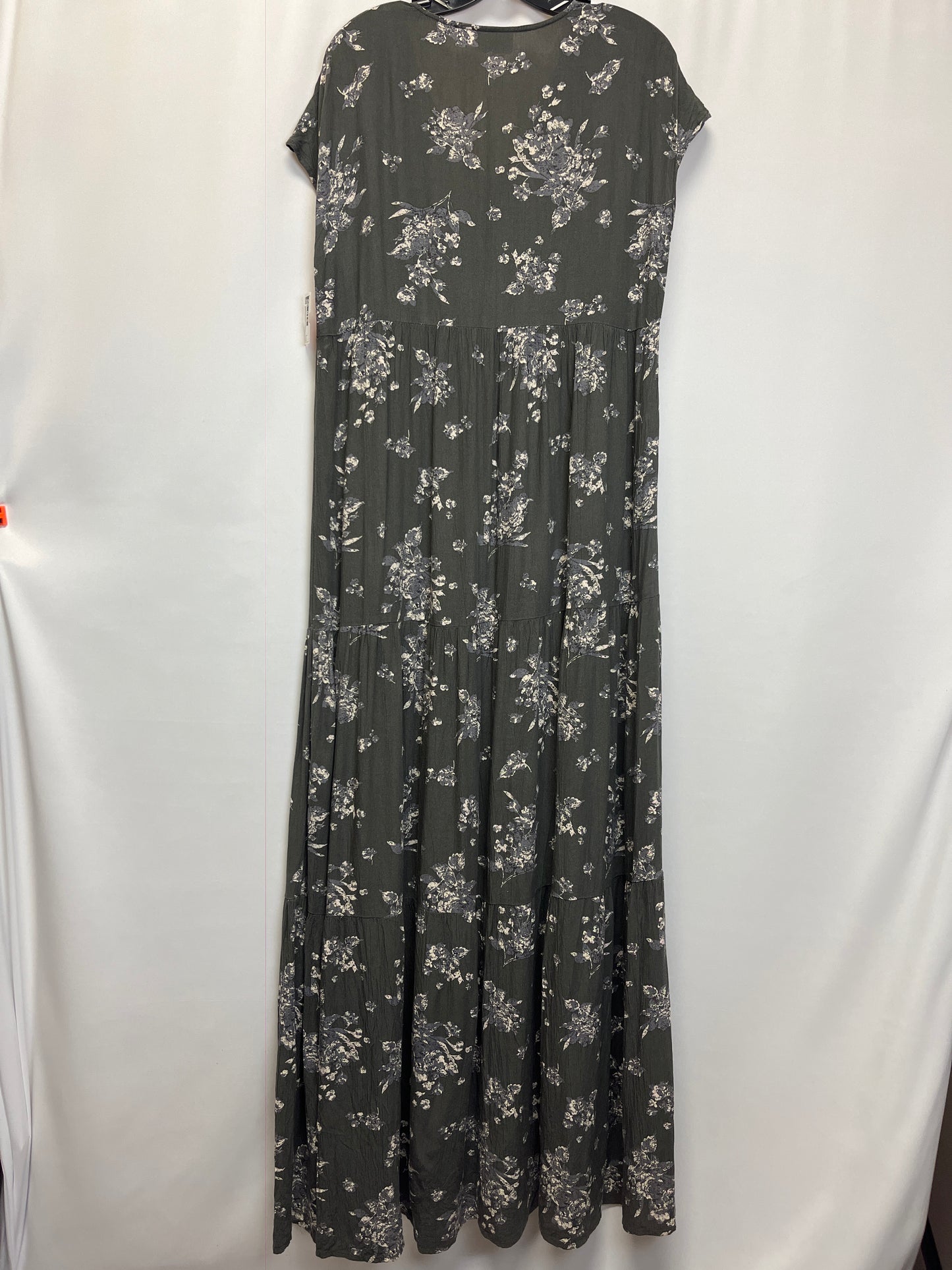 Dress Casual Maxi By Wondery Size: M