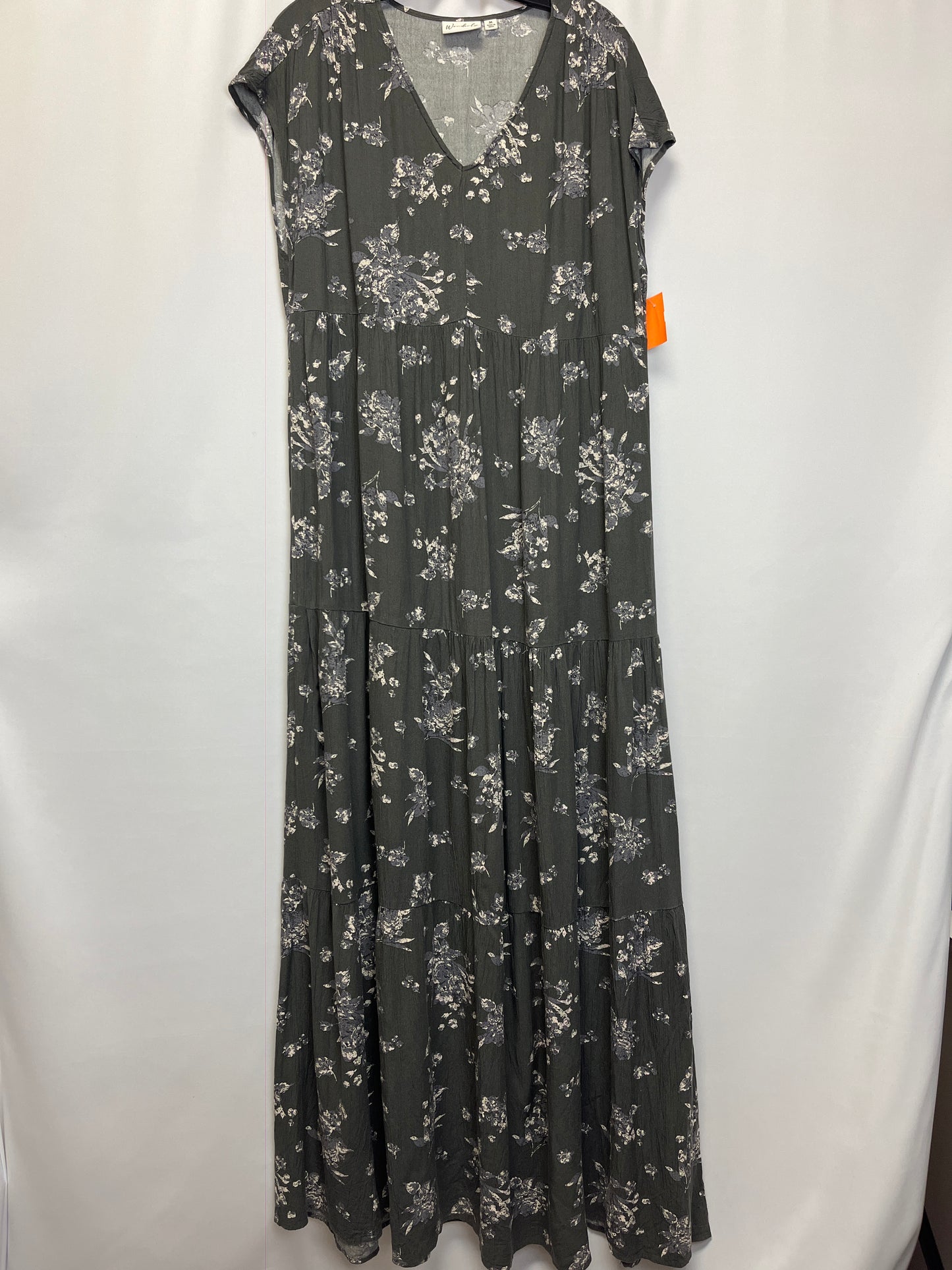 Dress Casual Maxi By Wondery Size: M