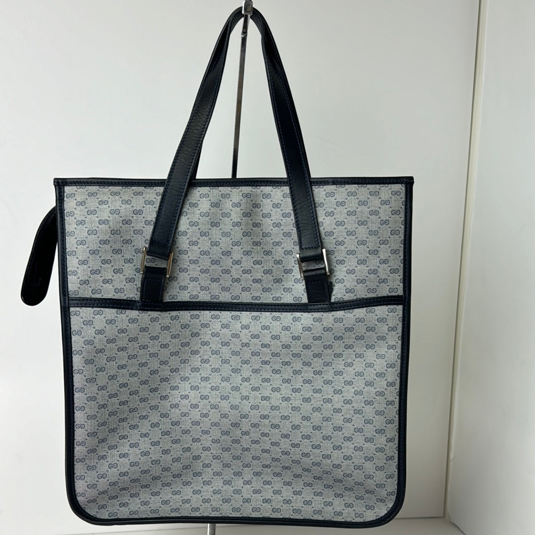 Handbag Luxury Designer By Gucci  Size: Large