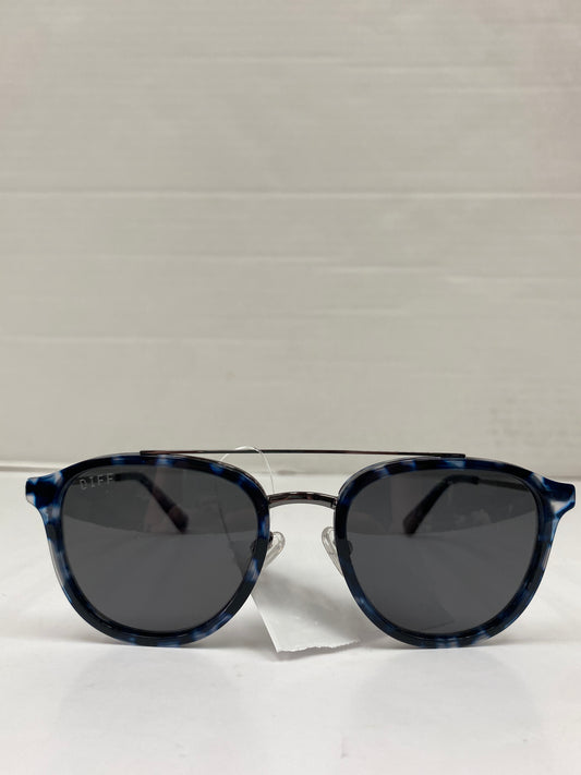 Sunglasses By Clothes Mentor