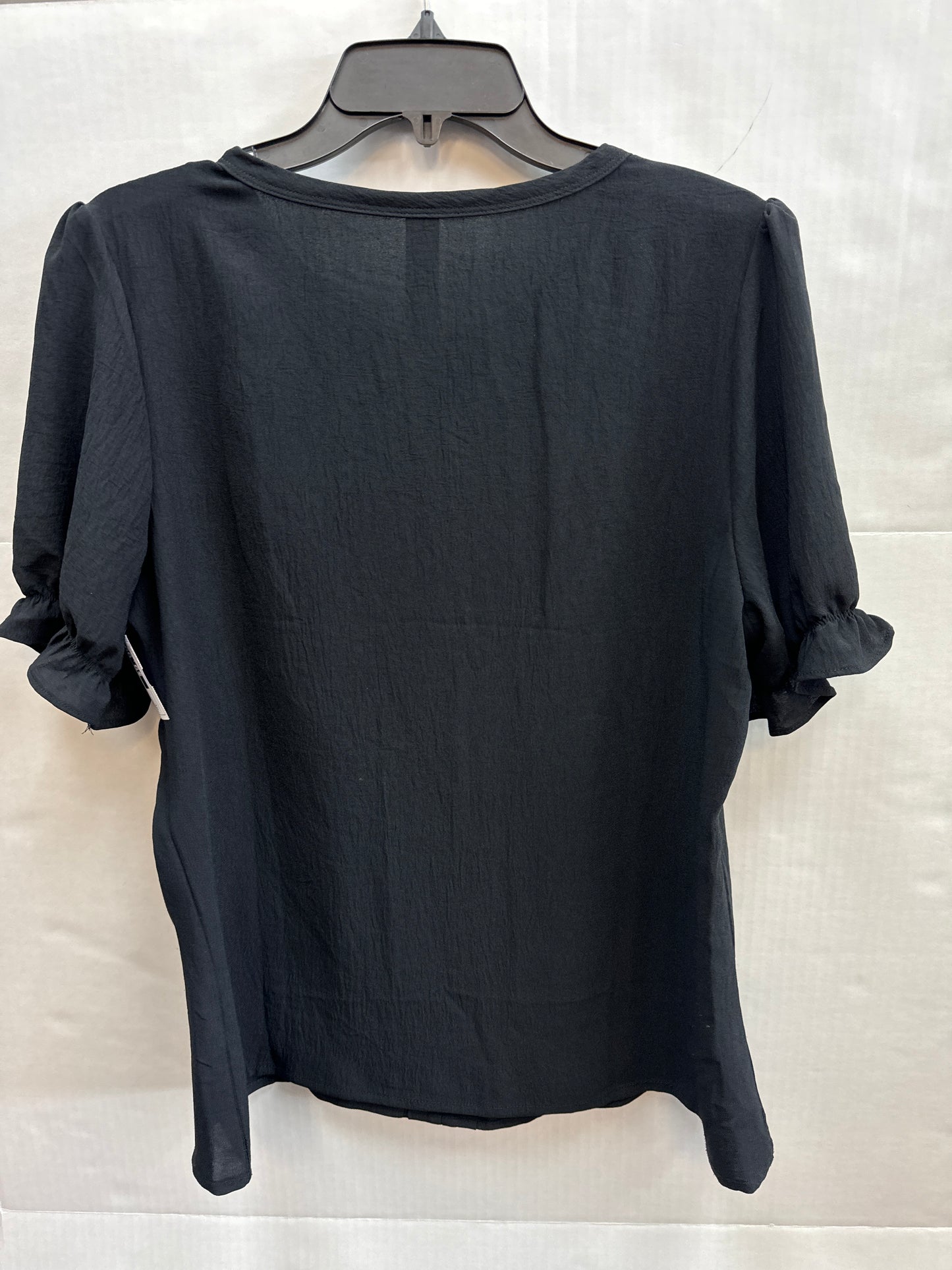 Top Short Sleeve By Clothes Mentor  Size: L