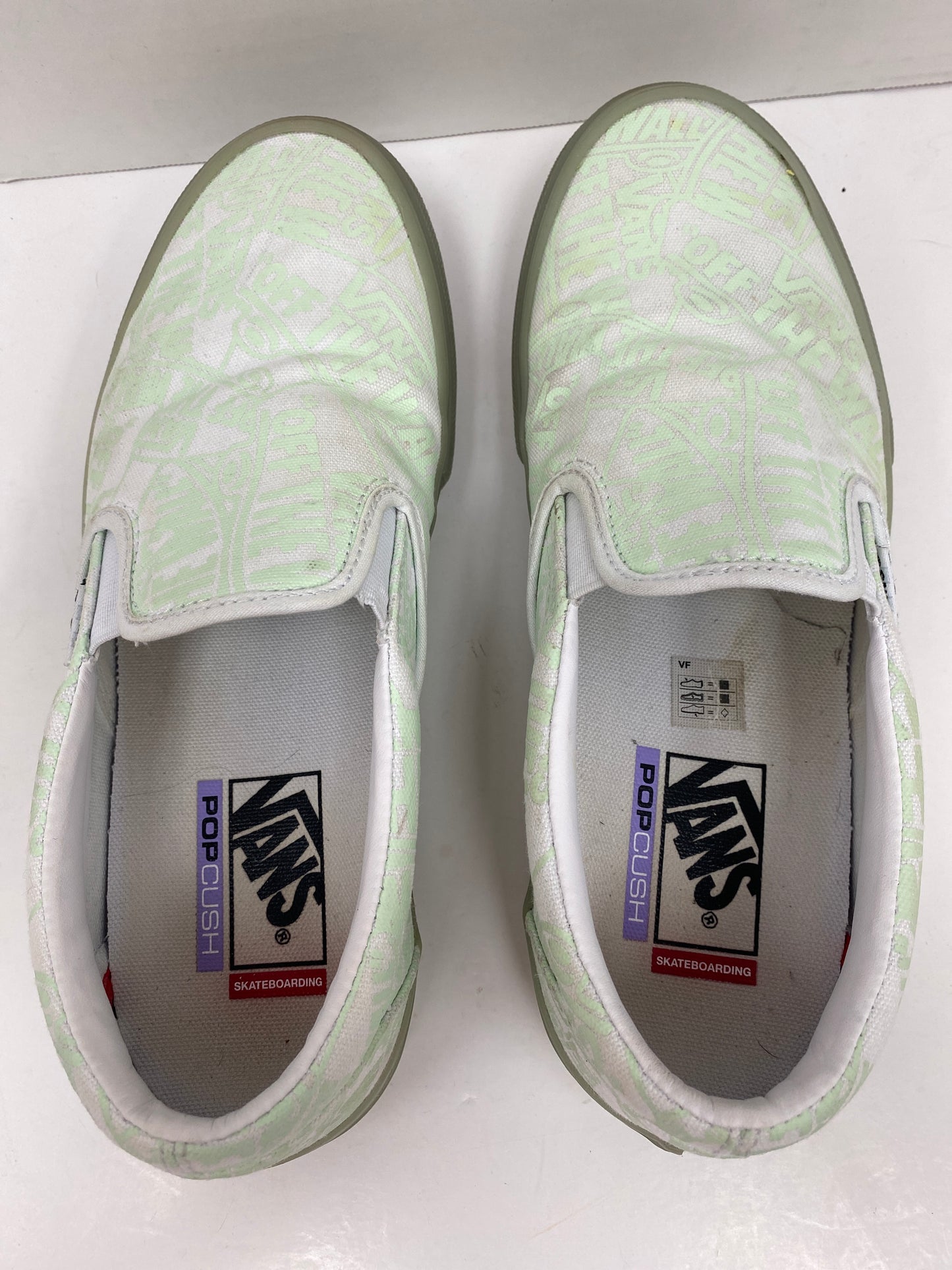 Green Shoes Sneakers Vans, Size 9