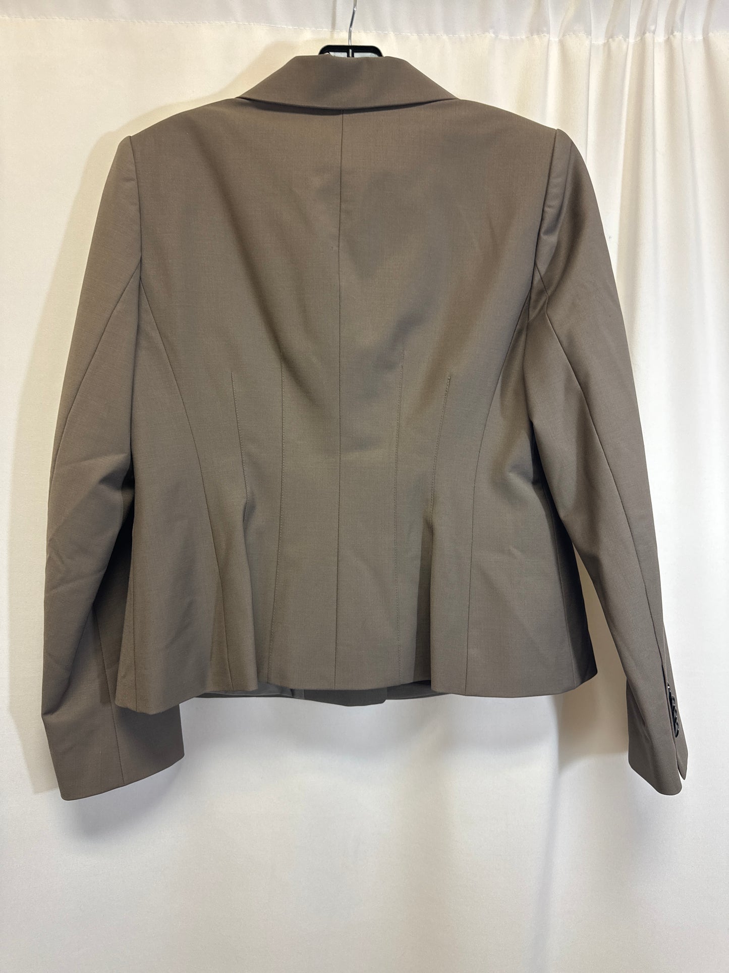 Taupe Blazer Ann Taylor, Size Petite   S