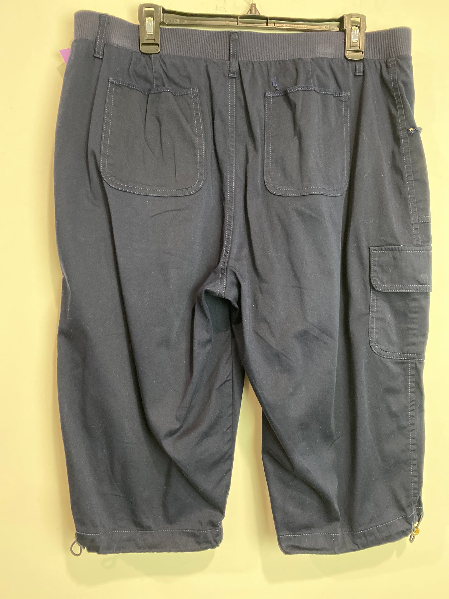 Navy Capris Croft And Barrow, Size 1x