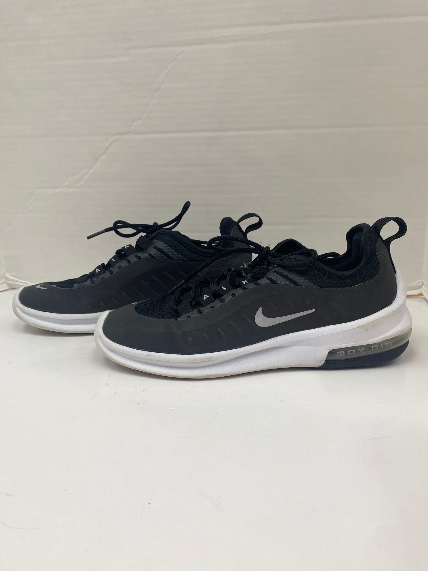 Black Shoes Athletic Nike, Size 7.5