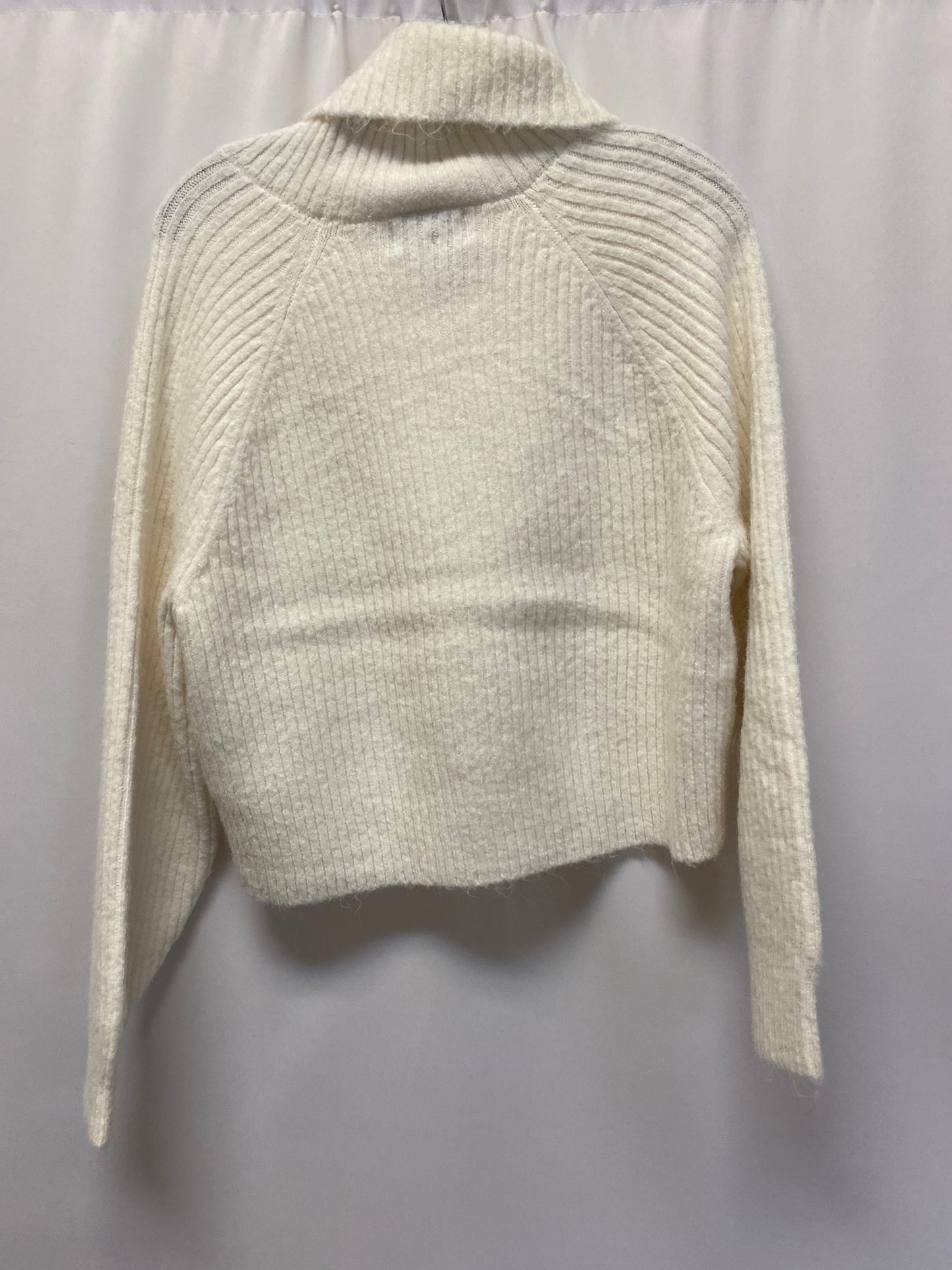 White Sweater Old Navy, Size S