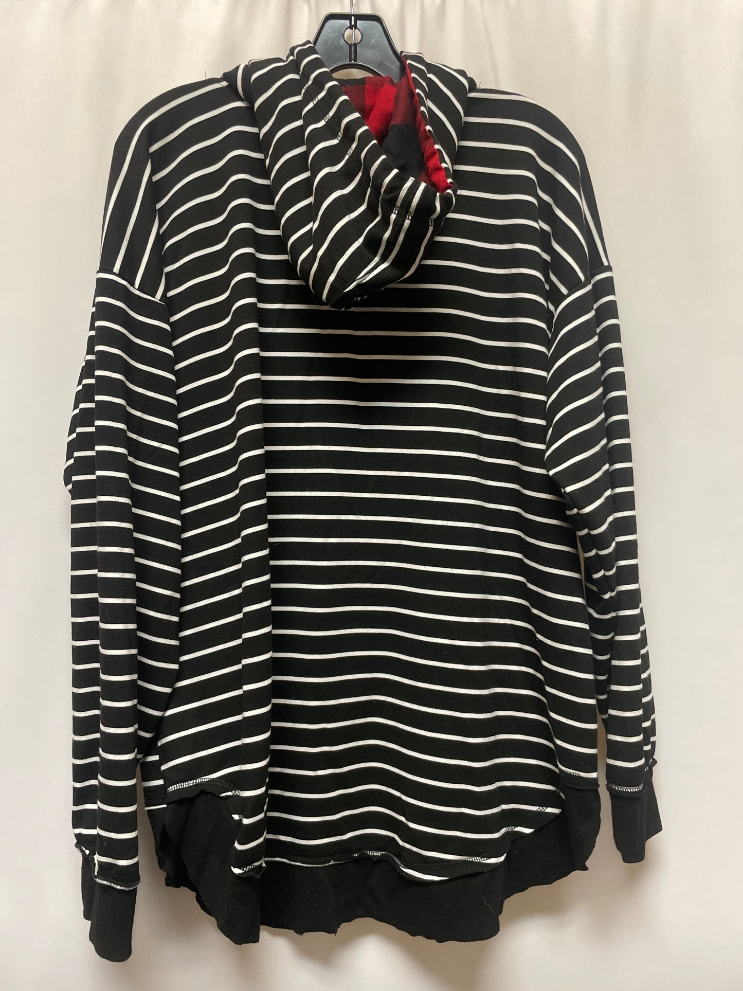 Top Long Sleeve By Maurices In Black, Size: 0