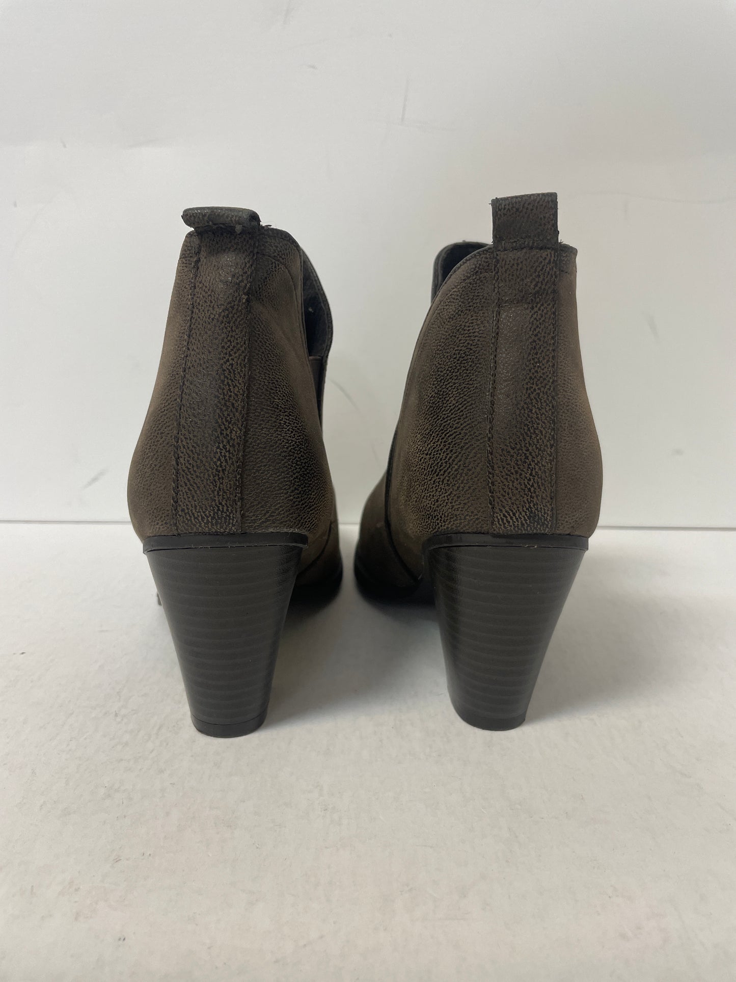 Boots Ankle Heels By Pierre Dumas In Taupe, Size: 8.5