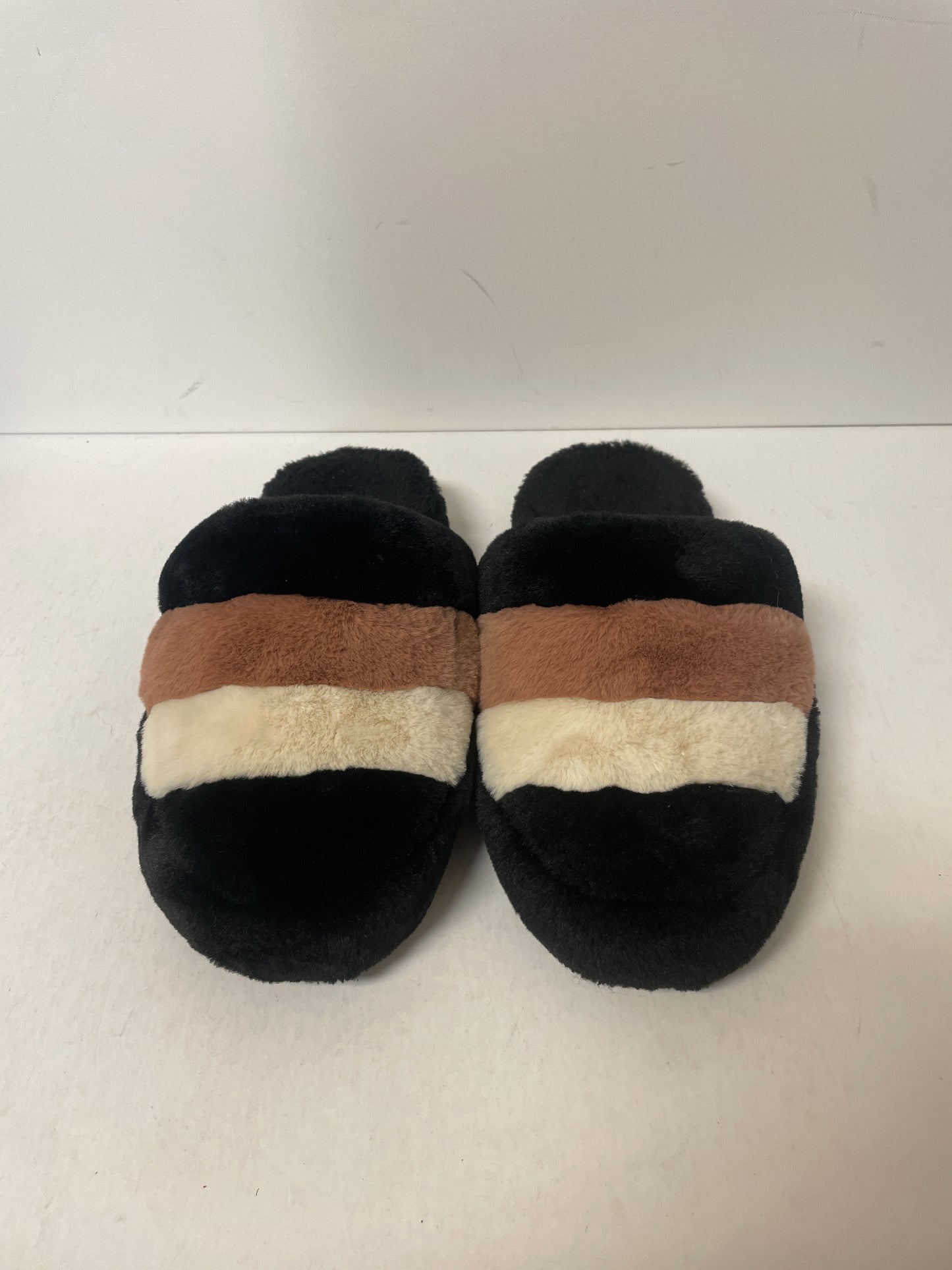 Slippers By Vionic In Beige, Size: 8