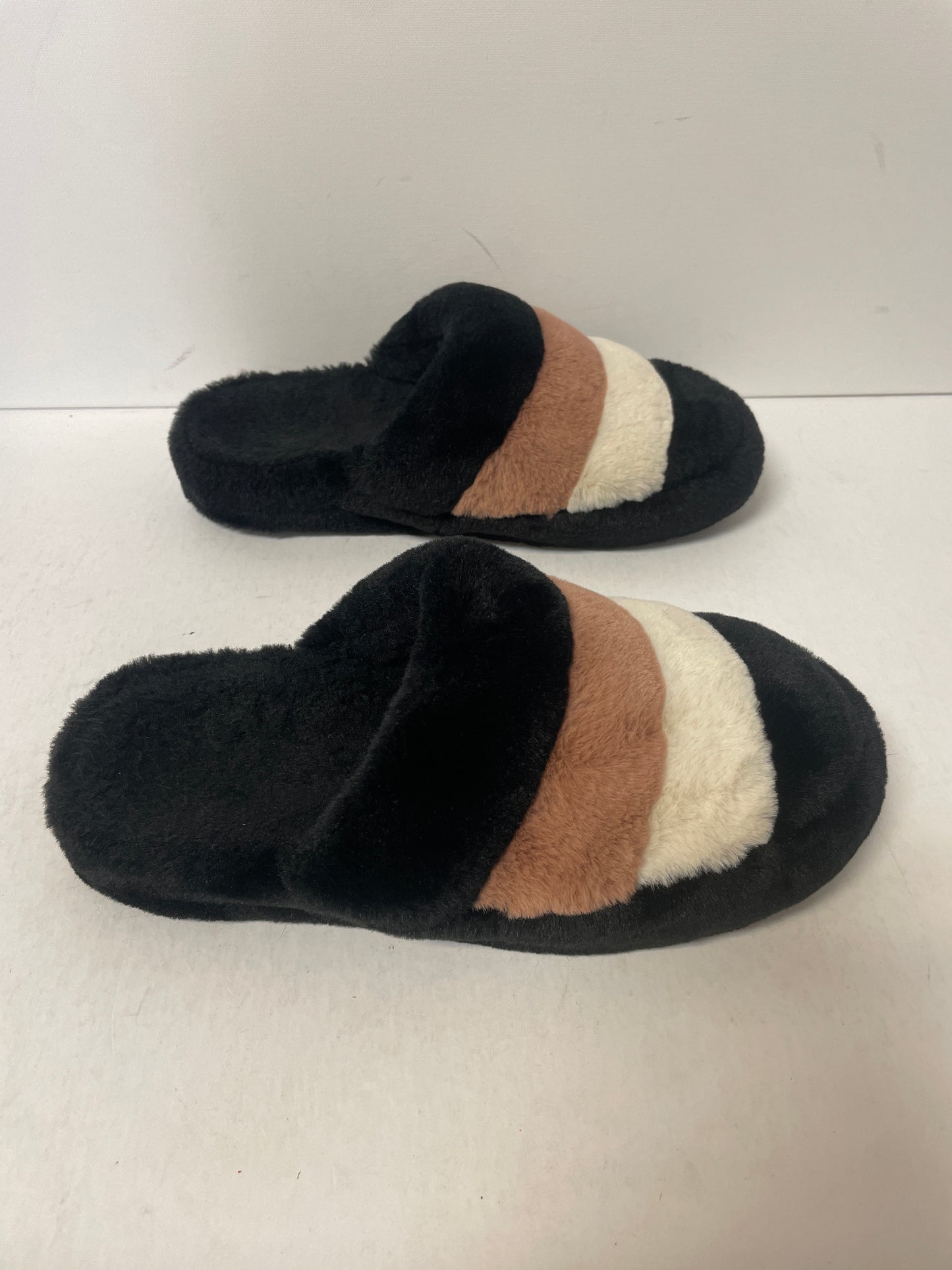 Slippers By Vionic In Beige, Size: 8