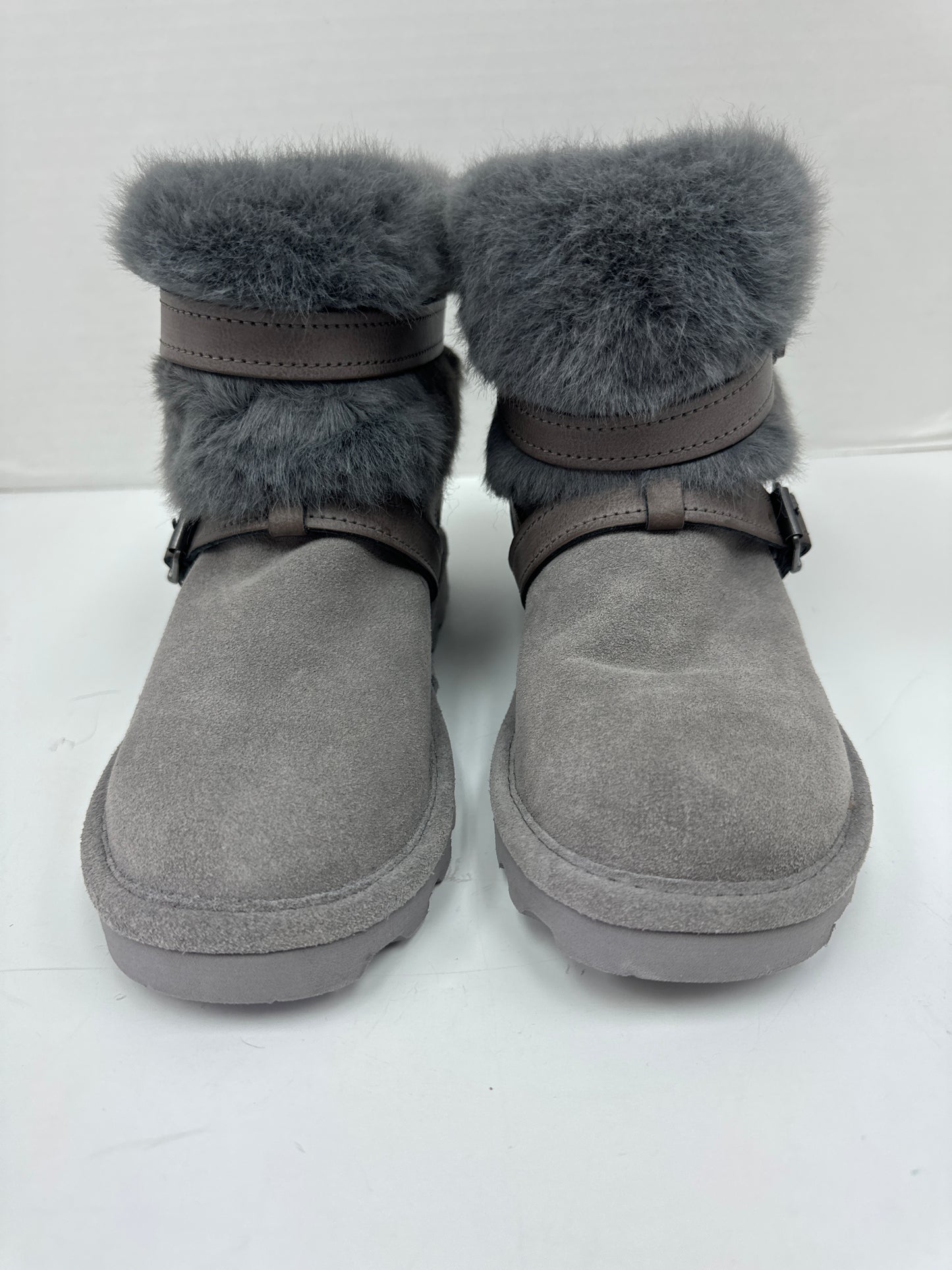 Boots Ankle Flats By Bearpaw In Grey, Size: 6