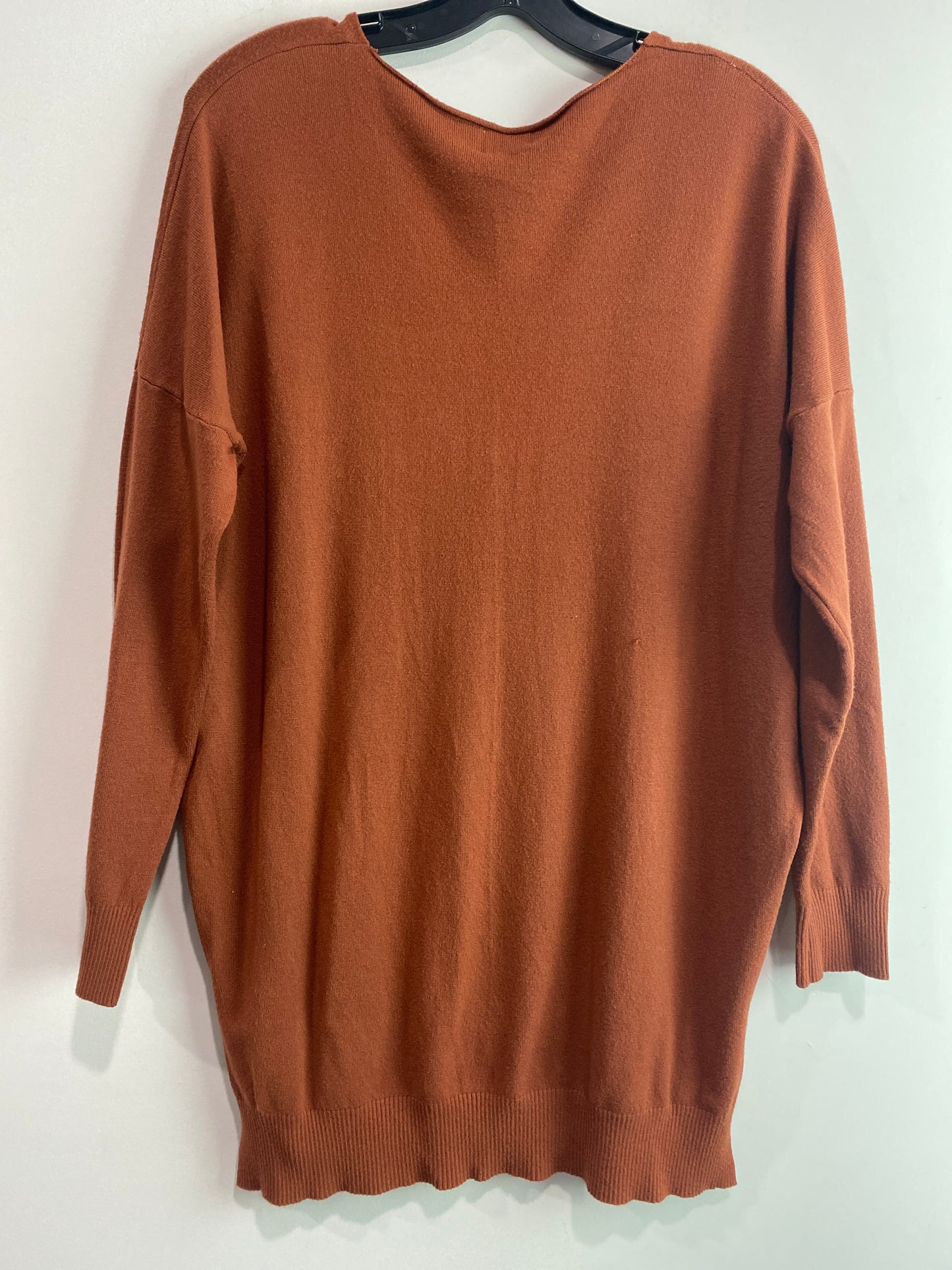 Top Long Sleeve By Clothes Mentor In Brown, Size: M