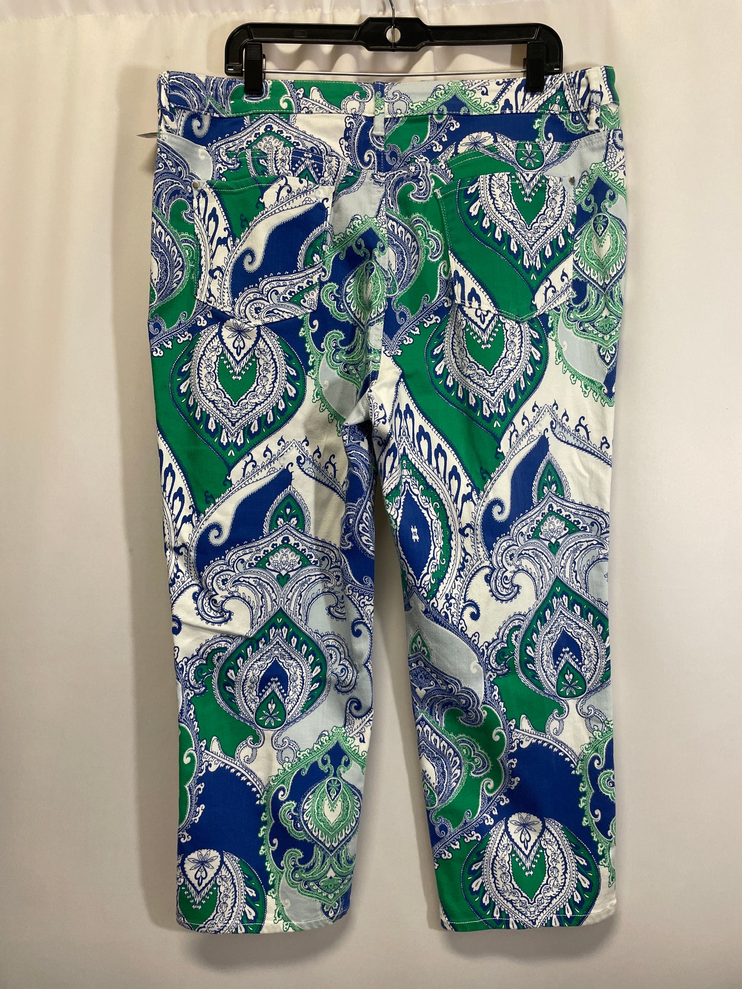 Pants Cropped By Chicos In Paisley Print, Size: 16