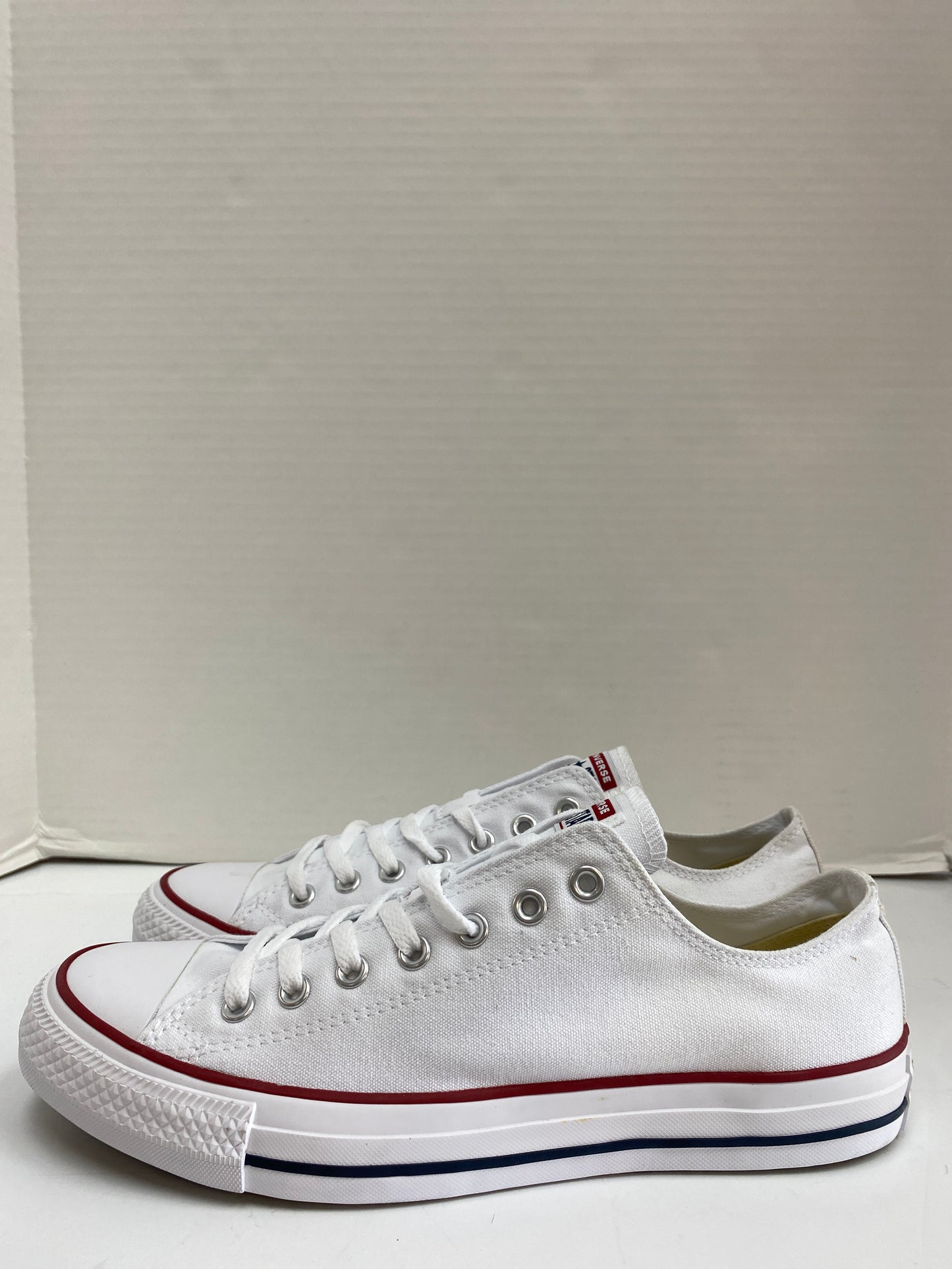 Shoes Sneakers By Converse In White, Size: 13