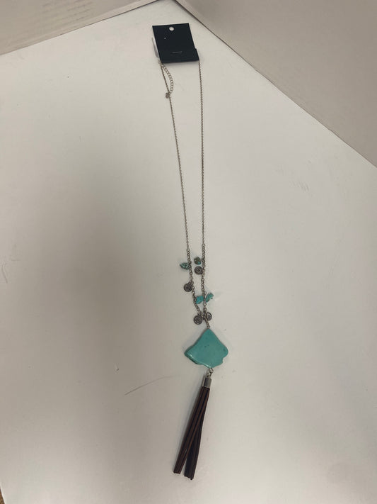 Necklace Charm By Clothes Mentor