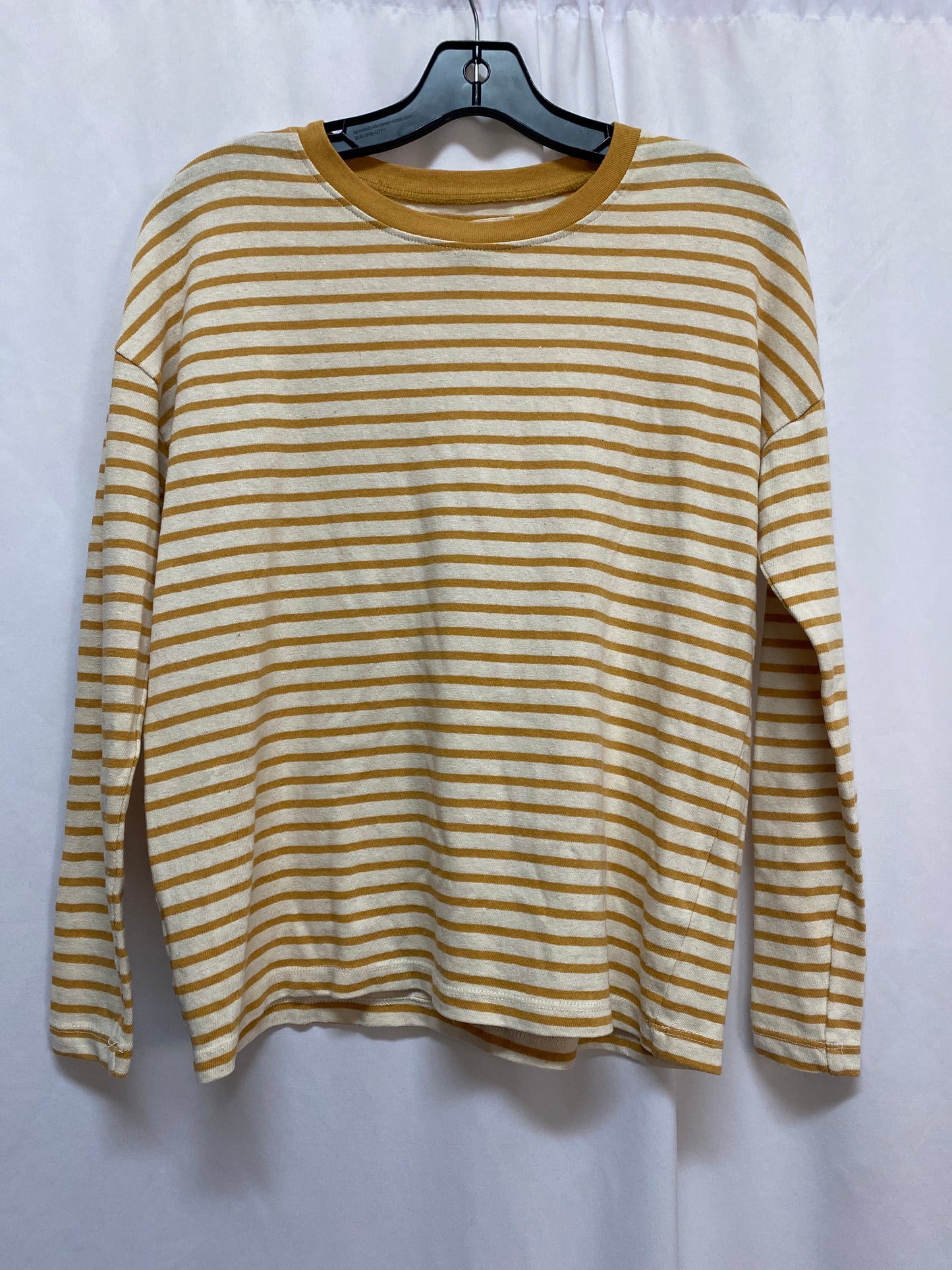 Top Long Sleeve By Clothes Mentor In Yellow, Size: Xxs