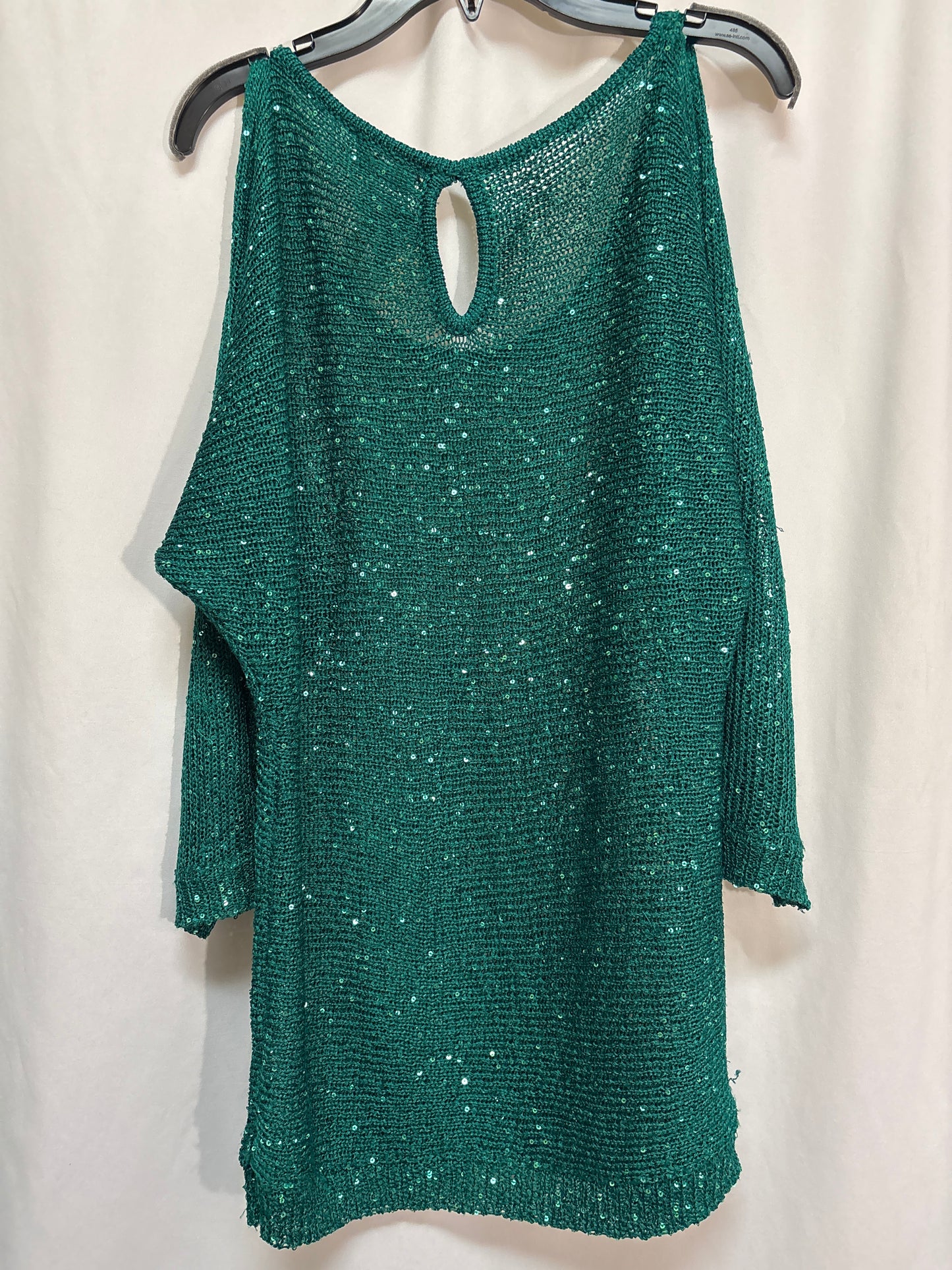 Top Long Sleeve By Clothes Mentor In Green, Size: M