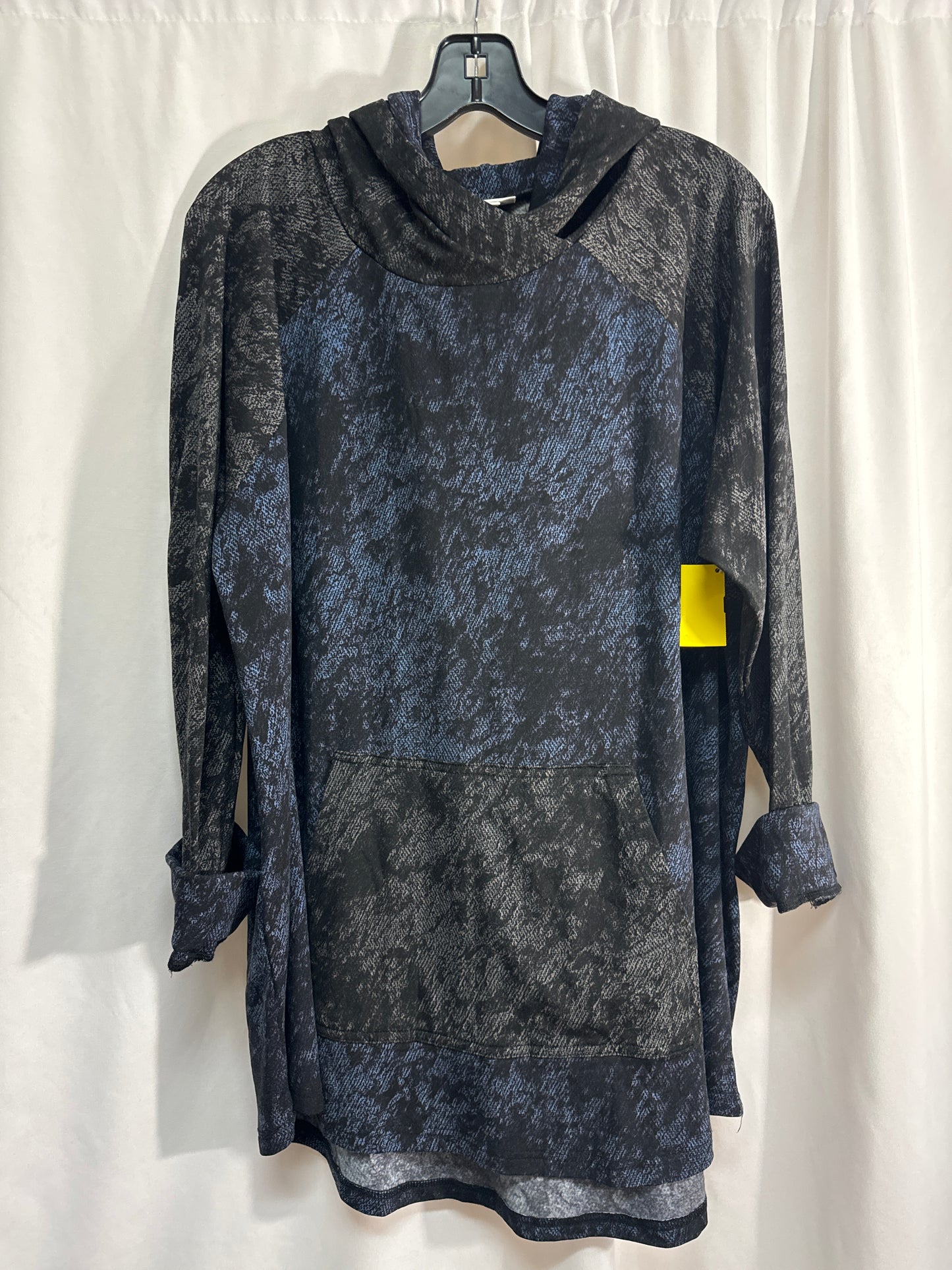 Athletic Top Long Sleeve Hoodie By Lularoe In Blue, Size: 2x