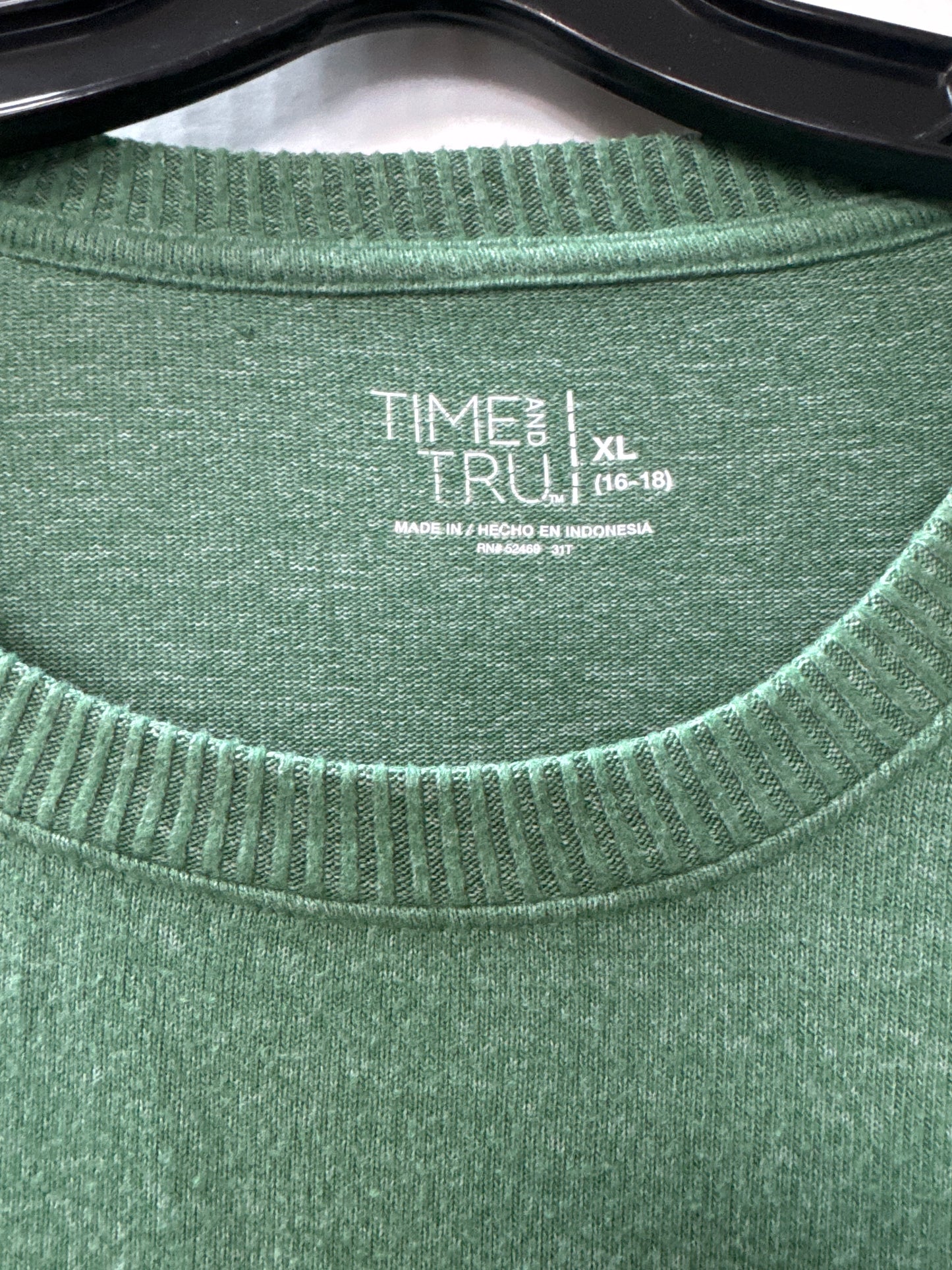 Top Long Sleeve By Time And Tru In Green, Size: Xl