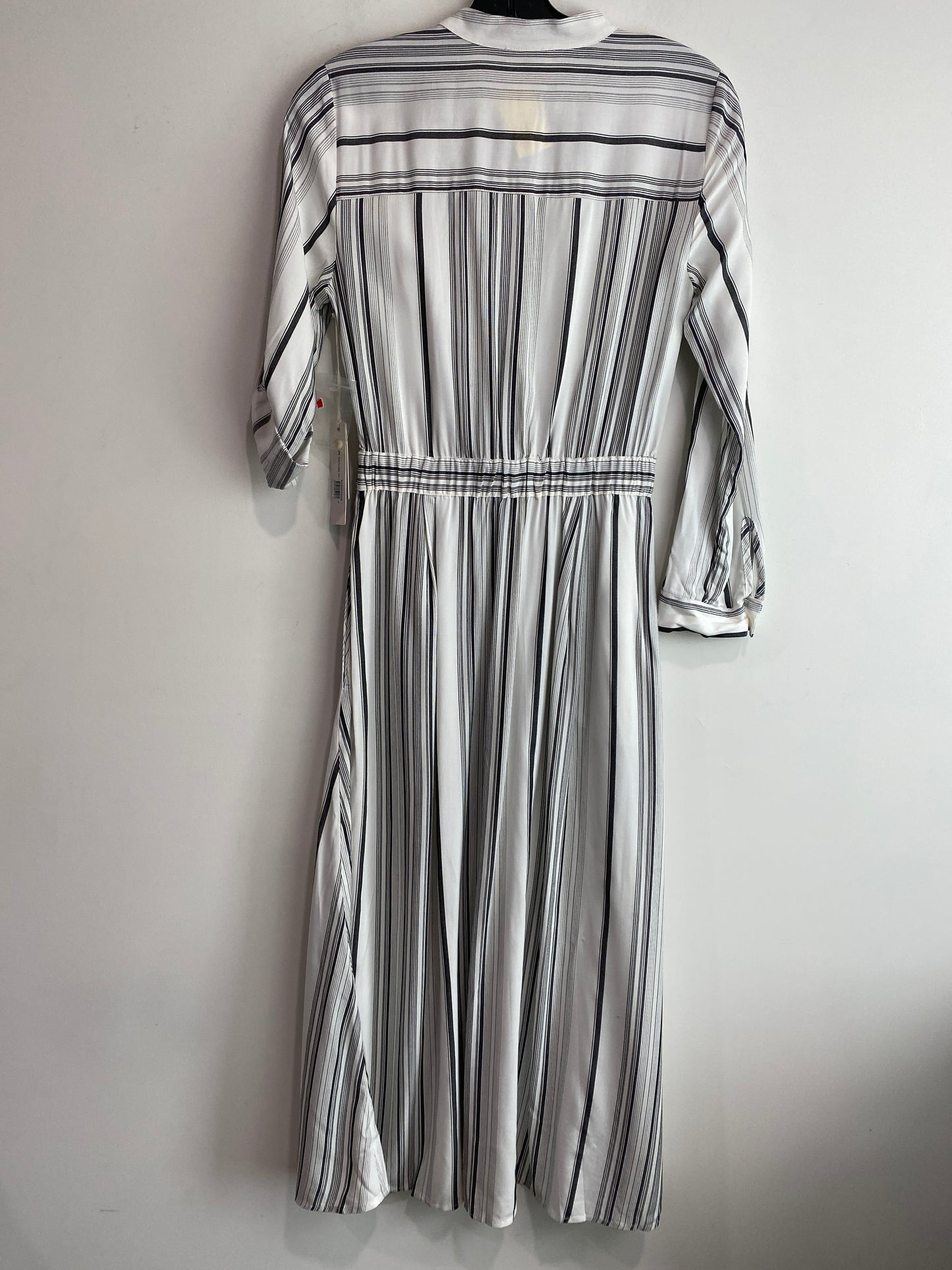 Dress Casual Maxi By Clothes Mentor In Grey, Size: Xs