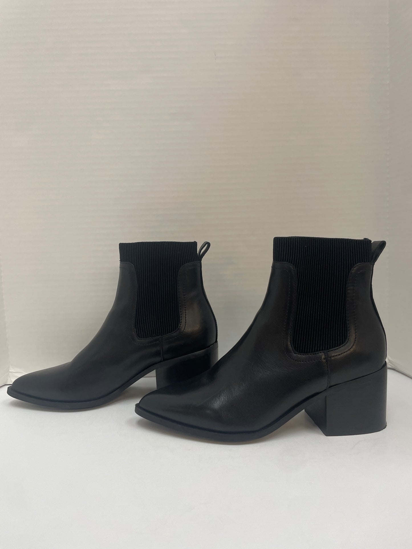 Boots Ankle Heels By Chelsea And Violet In Black, Size: 9.5