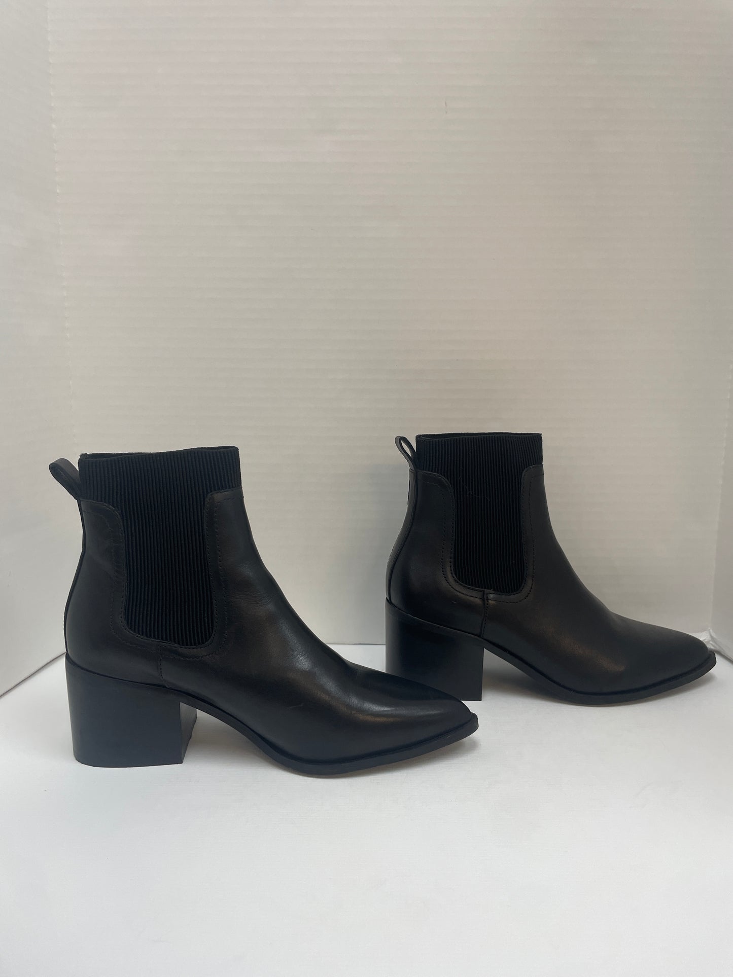 Boots Ankle Heels By Chelsea And Violet In Black, Size: 9.5