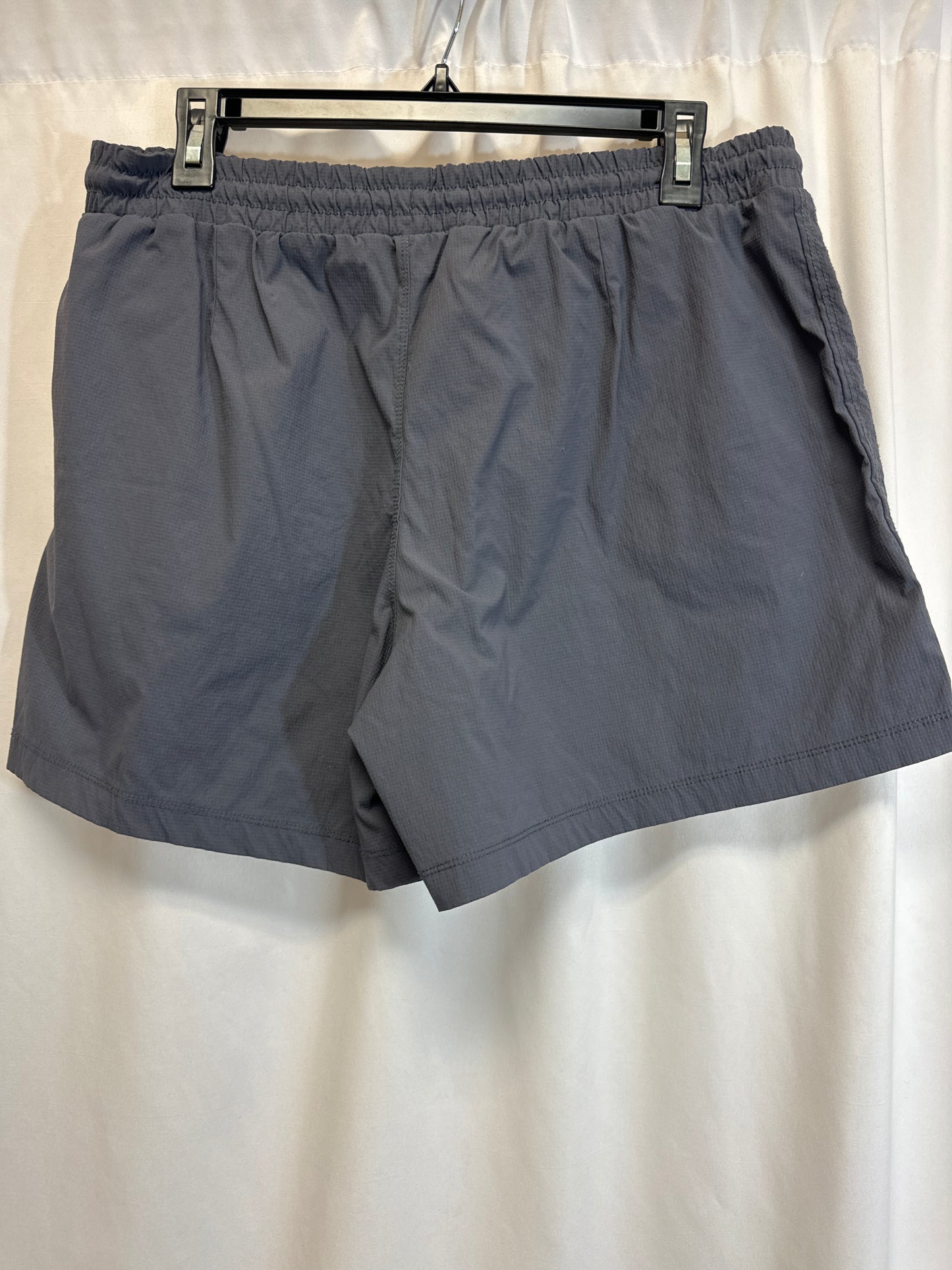 Athletic Shorts By Clothes Mentor In Grey, Size: L