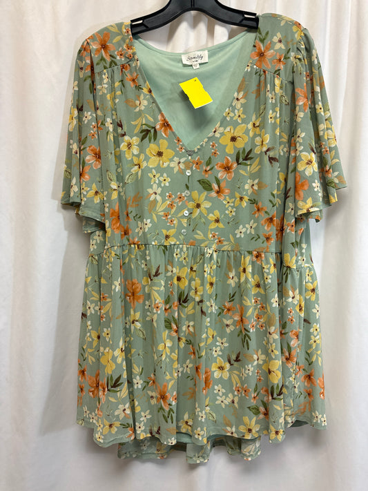 Top Short Sleeve By Siren Lily In Green, Size: 3x