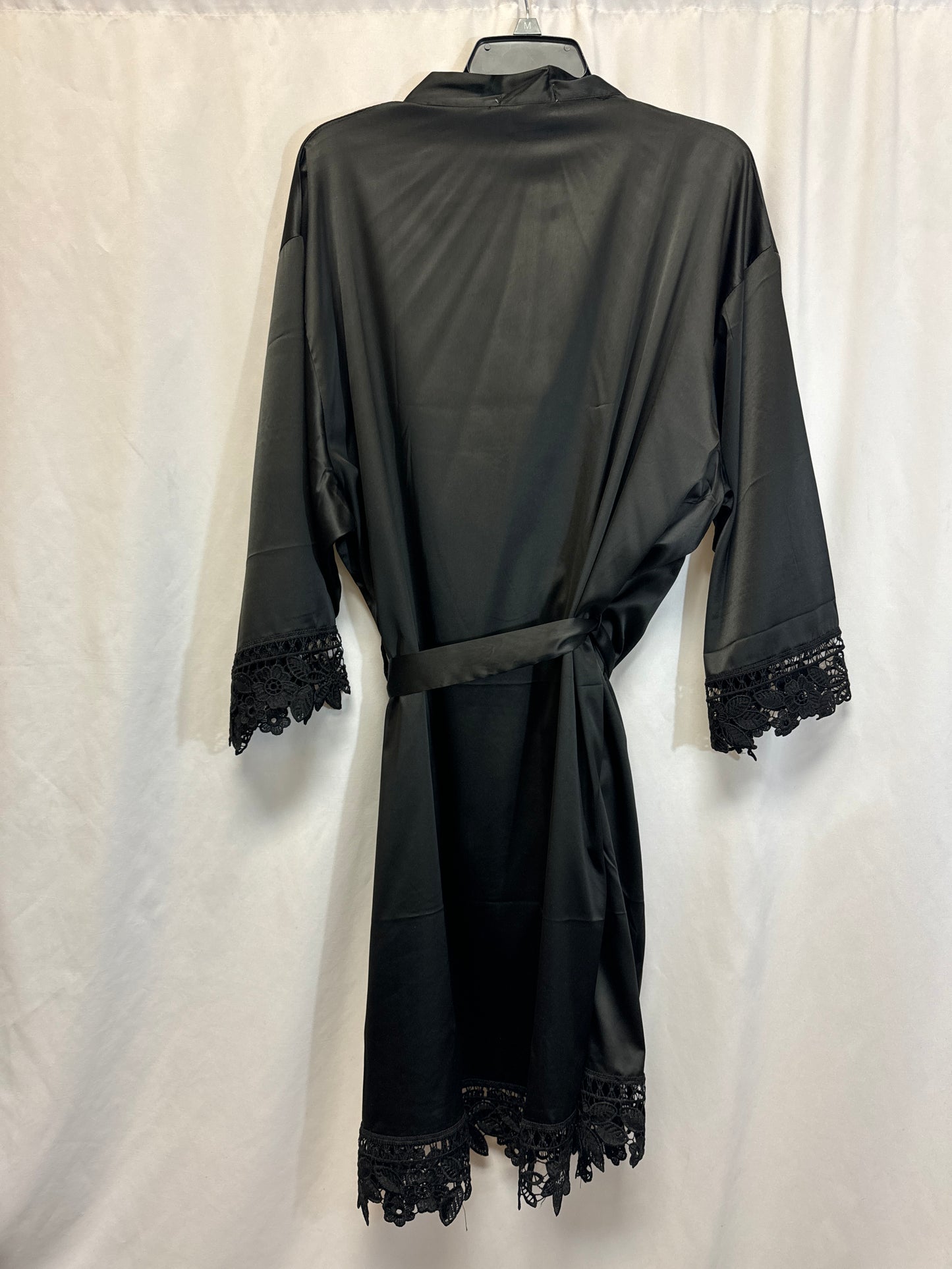 Robe By Clothes Mentor In Black, Size: Plus Size