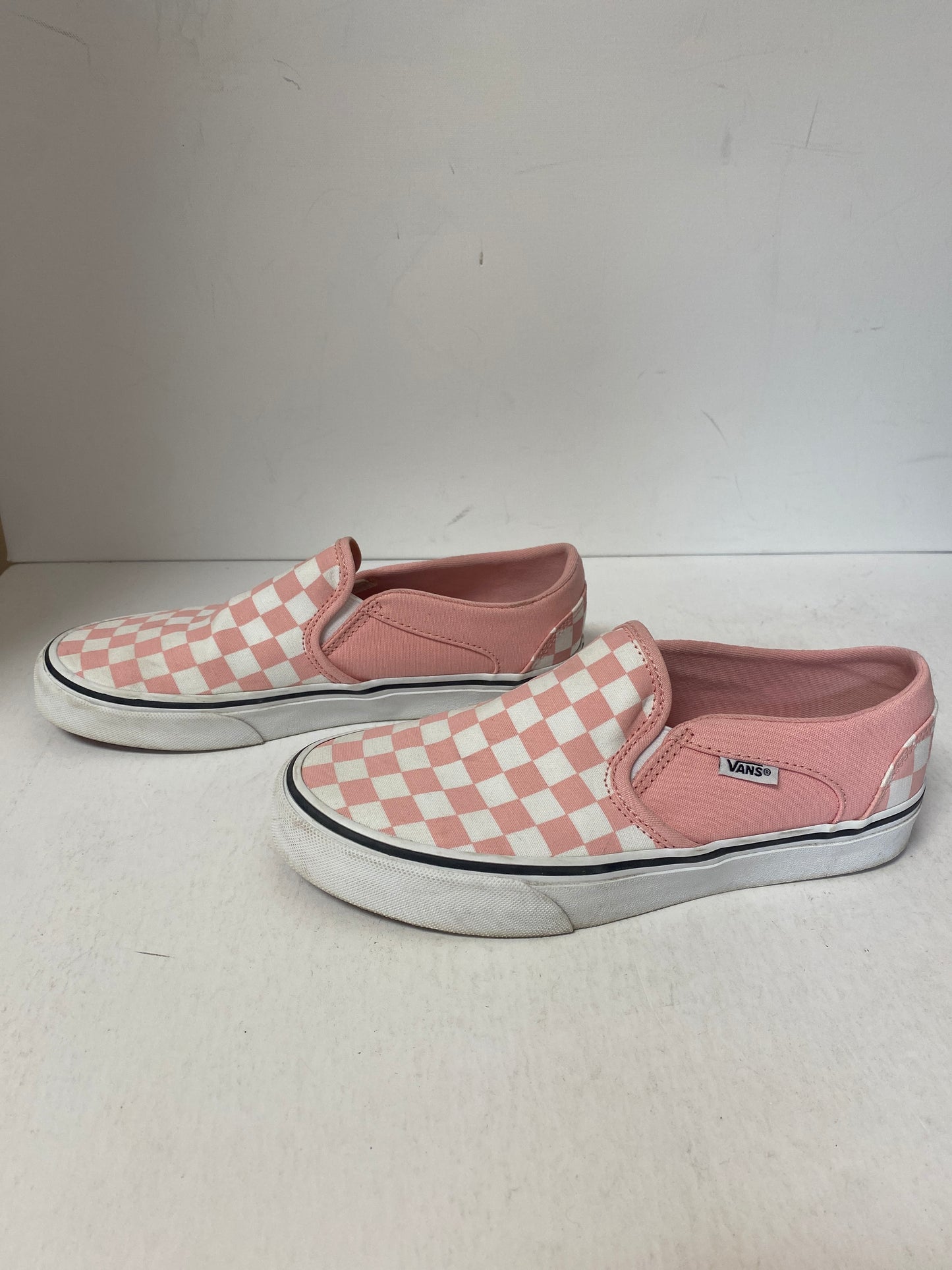 Shoes Sneakers By Vans In Pink, Size: 7.5